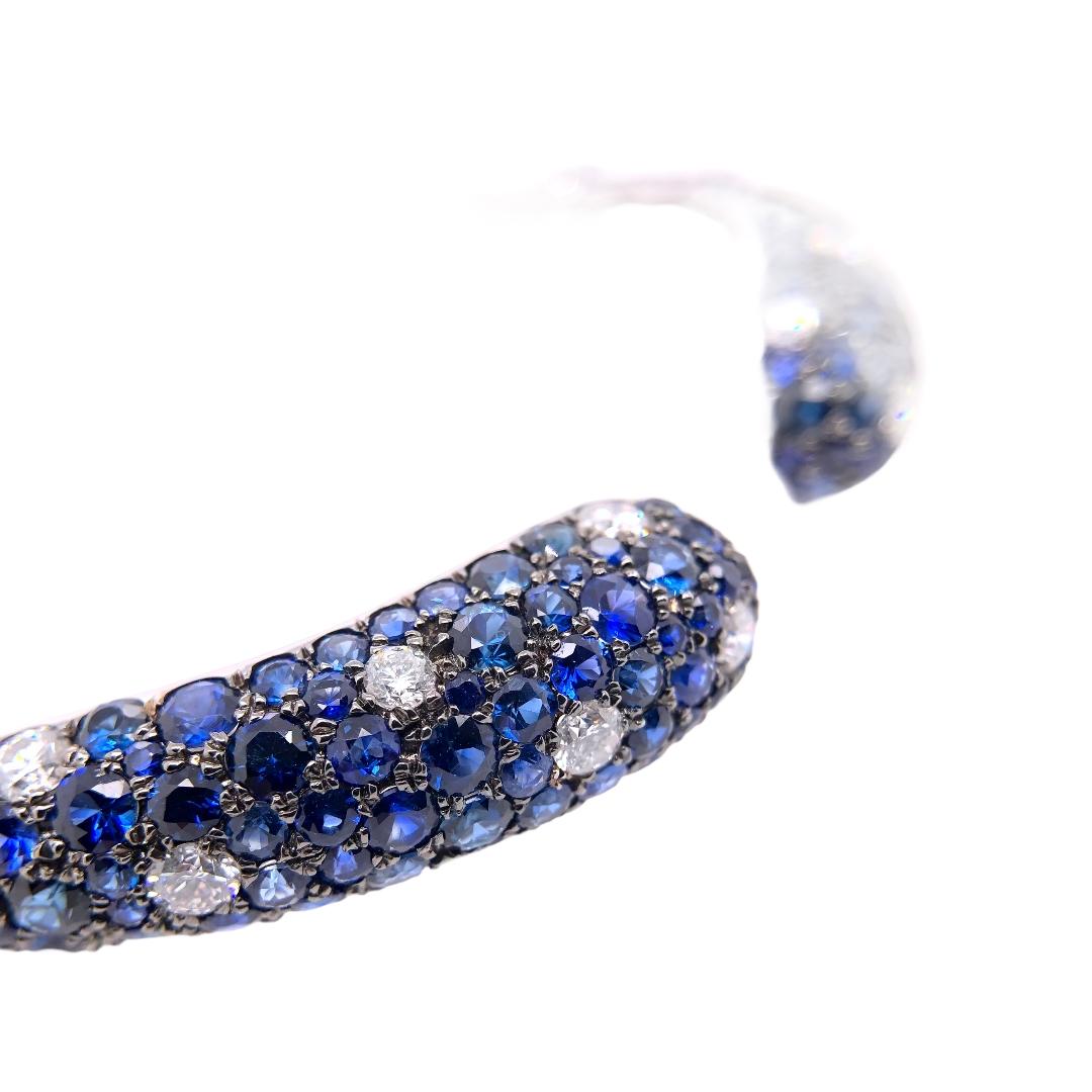 Modern Paris Craft House 12.71 Carat Blue Sapphire Diamond Cuff Bangle 18 Karat Gold For Sale