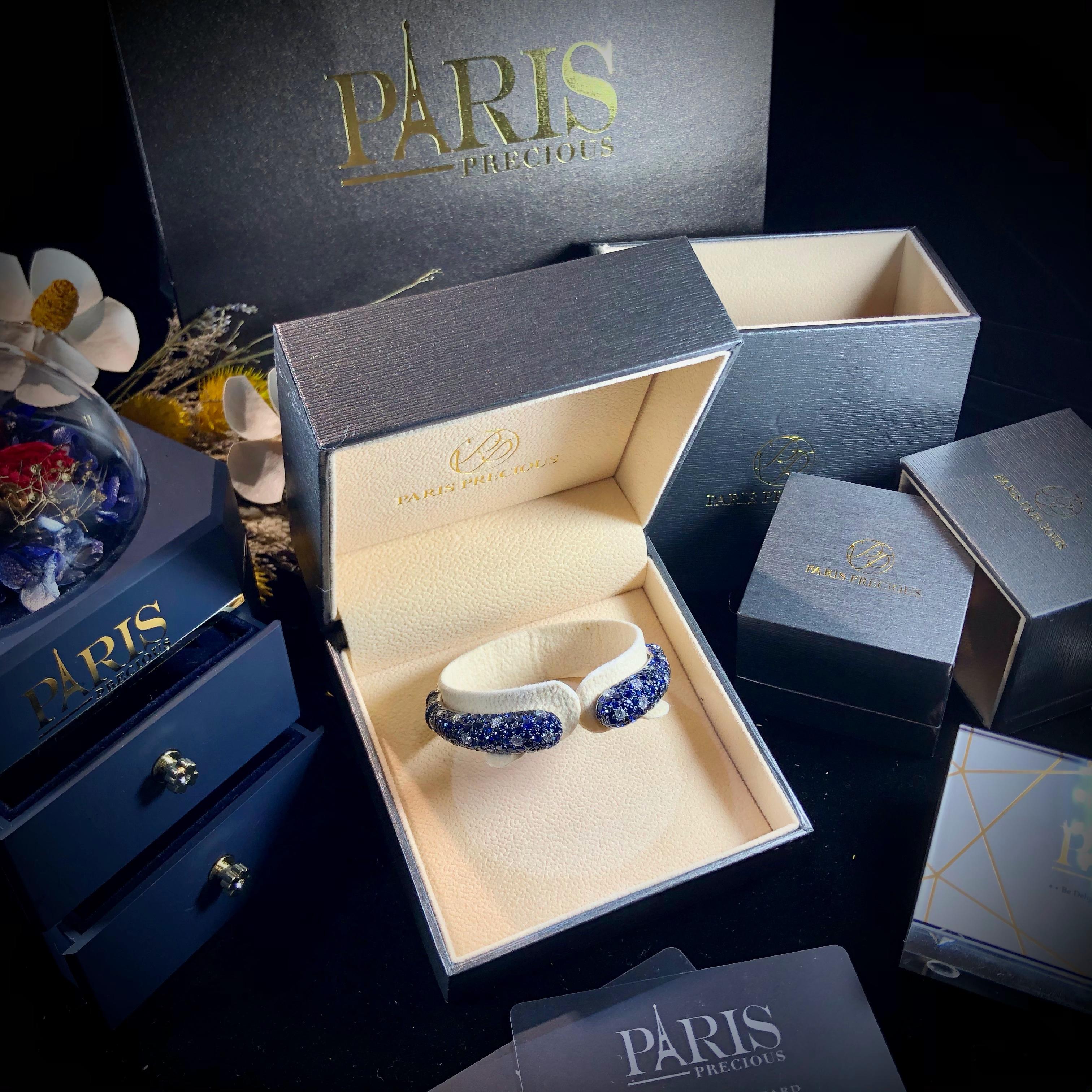 Paris Craft House 12.71 Carat Blue Sapphire Diamond Cuff Bangle 18 Karat Gold For Sale 1