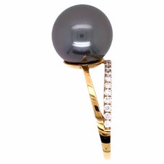 Paris Craft House Tahitian Pearl Diamond Ring in 18 Karat Yellow Gold