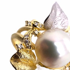 Paris Craft House Pearl Diamond Ring in 18 Karat Yellow Gold