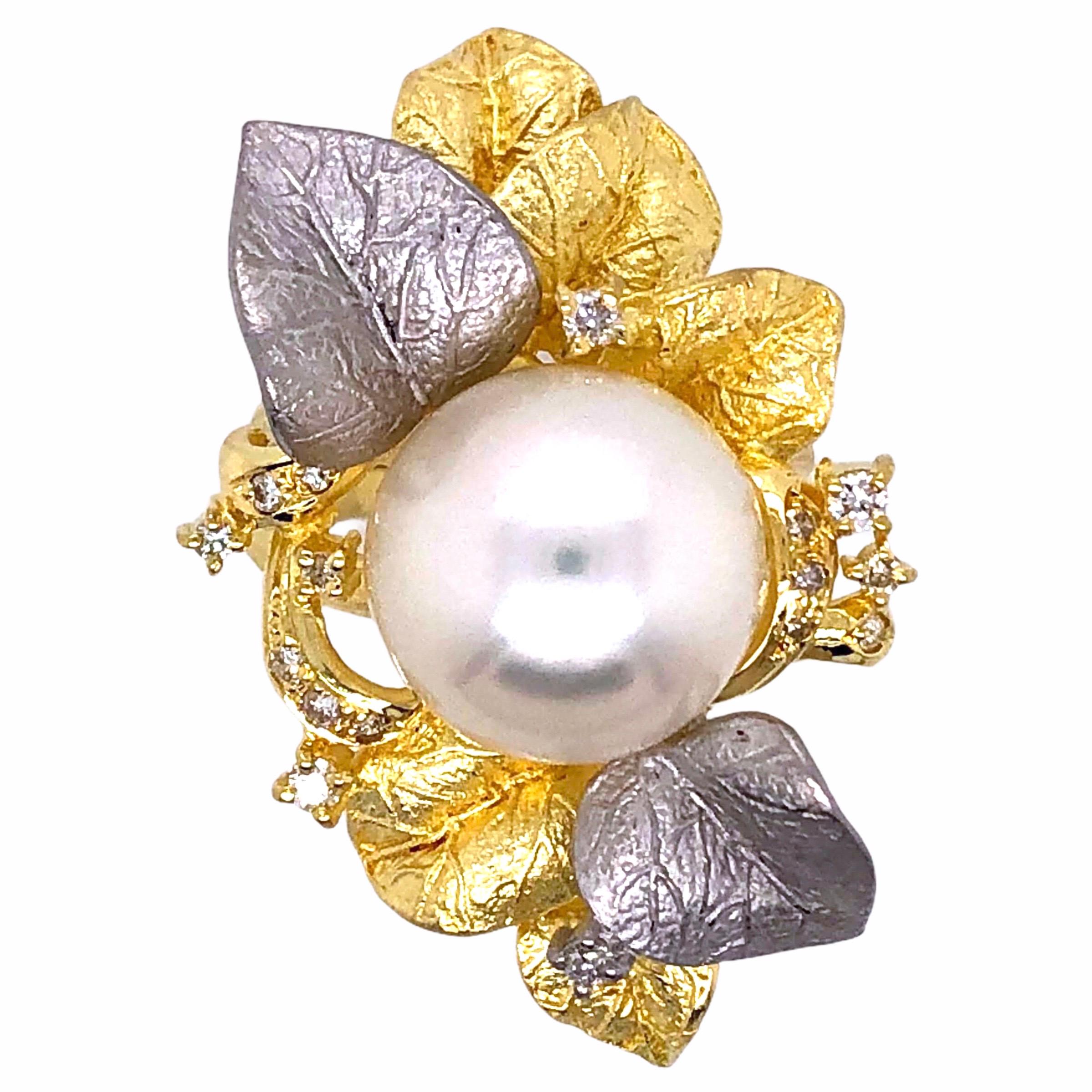Modern Paris Craft House Pearl Diamond Ring in 18 Karat Yellow Gold For Sale