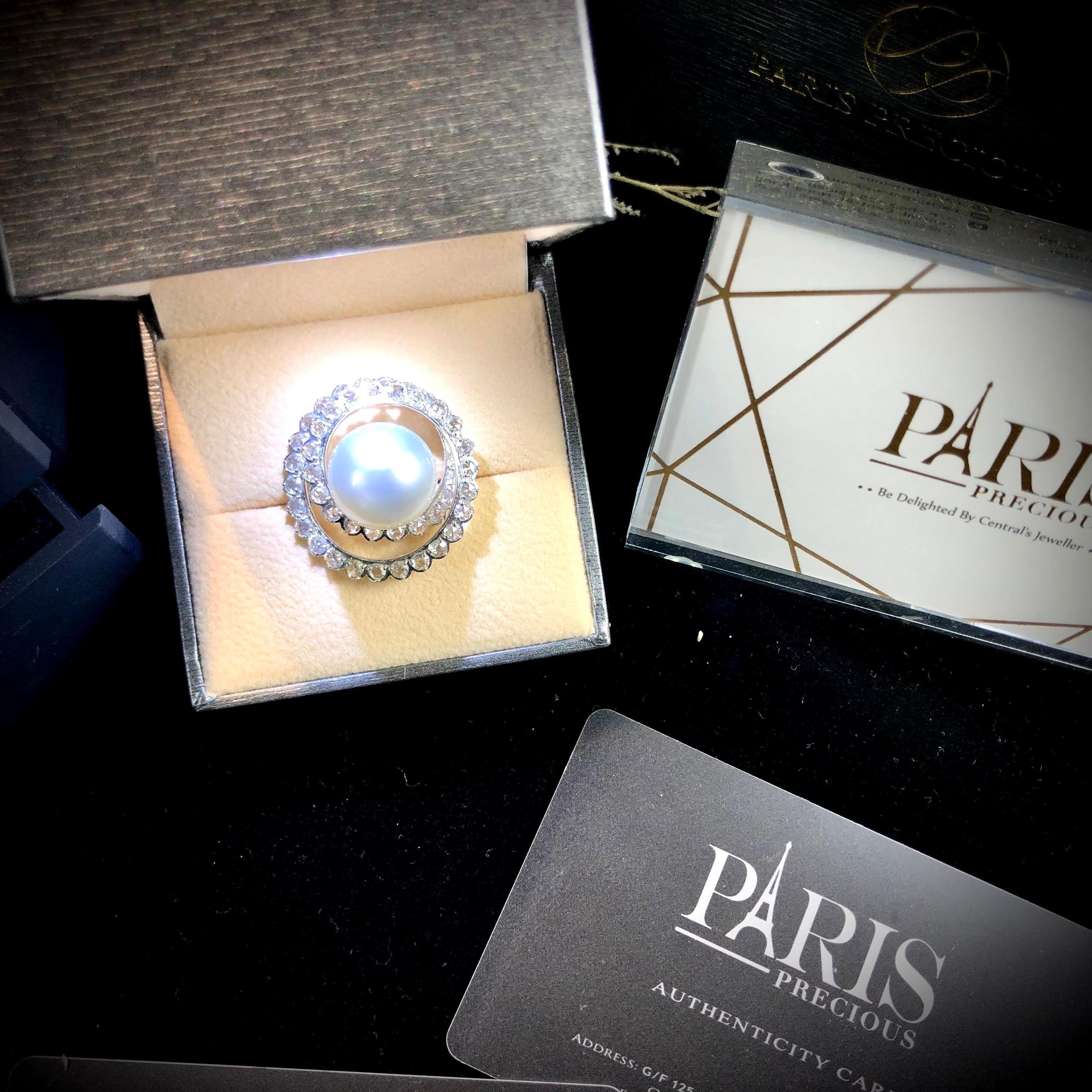 Paris Craft House South Sea Pearl Diamond Pendant in 18 Karat White Gold In New Condition For Sale In Hong Kong, HK