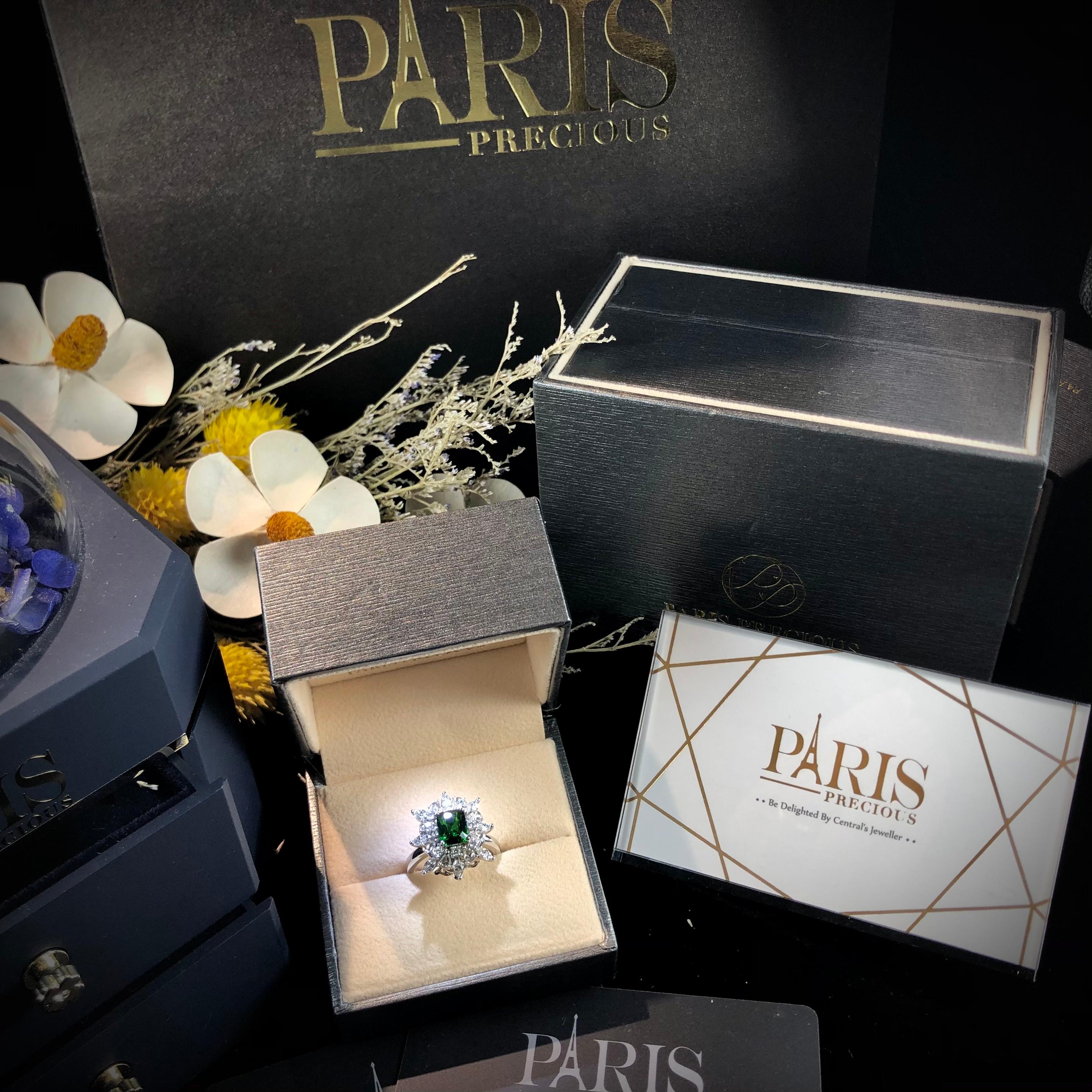 Paris Craft House 1.56 Carat Tsavorite Diamond Ring in 18 Karat White Gold For Sale 5