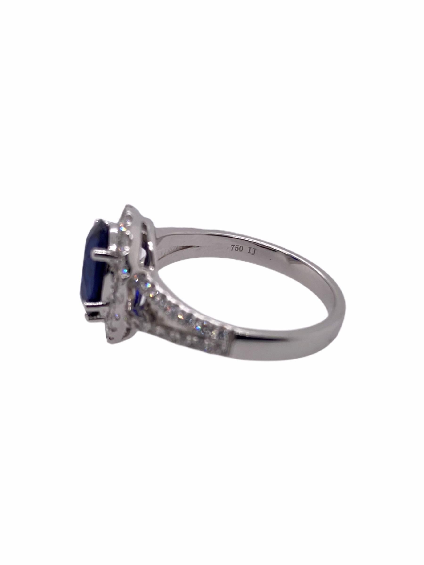 Modern Paris Craft House 1.90ct Royal Blue Sapphire Diamond Ring in 18 Karat Gold For Sale