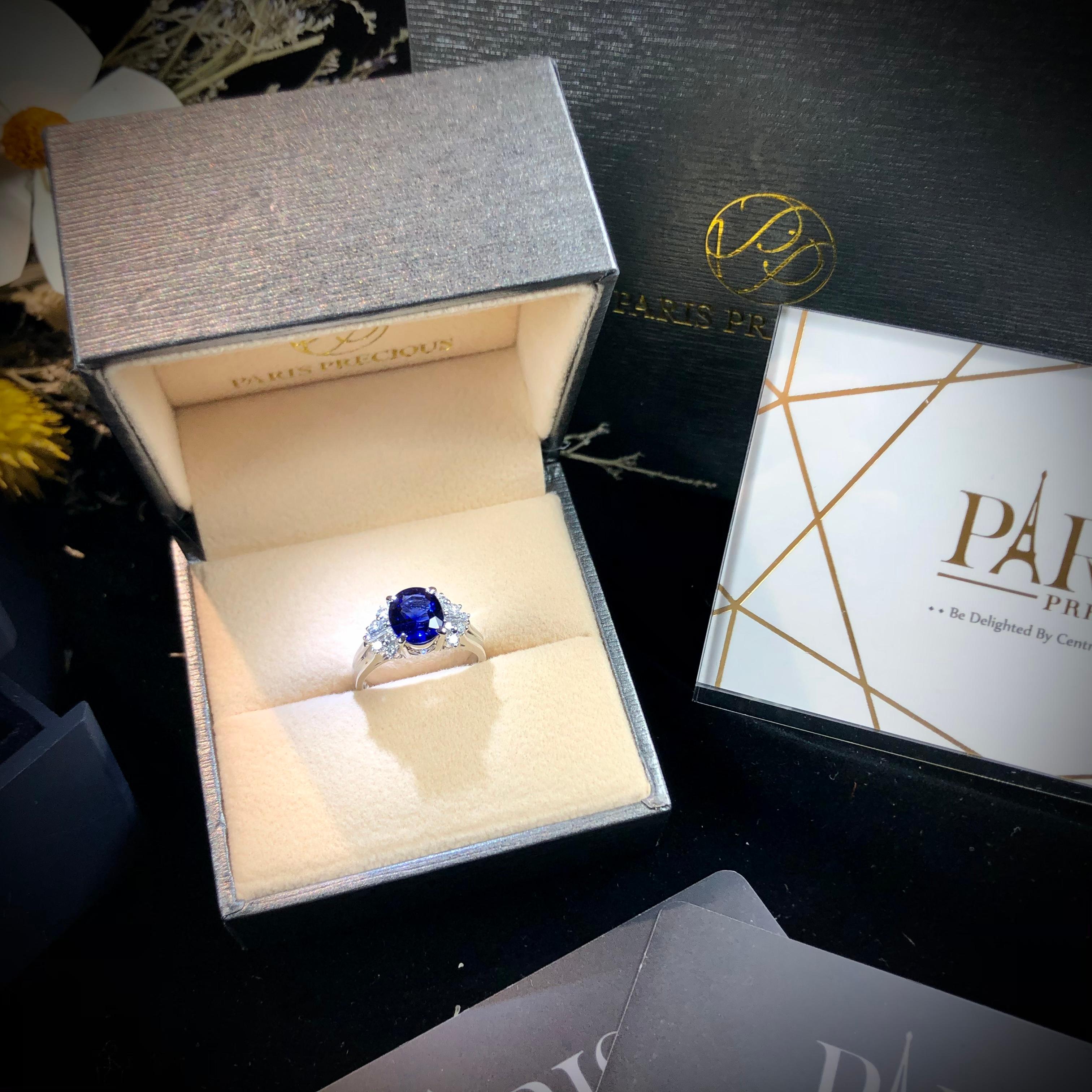 Paris Craft House 2.13 Carat Blue Sapphire Diamond Cocktail Ring in Platinum For Sale 2