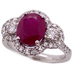 Paris Craft House 2.22 Carat Ruby Diamond Ring in 18 Karat White Gold