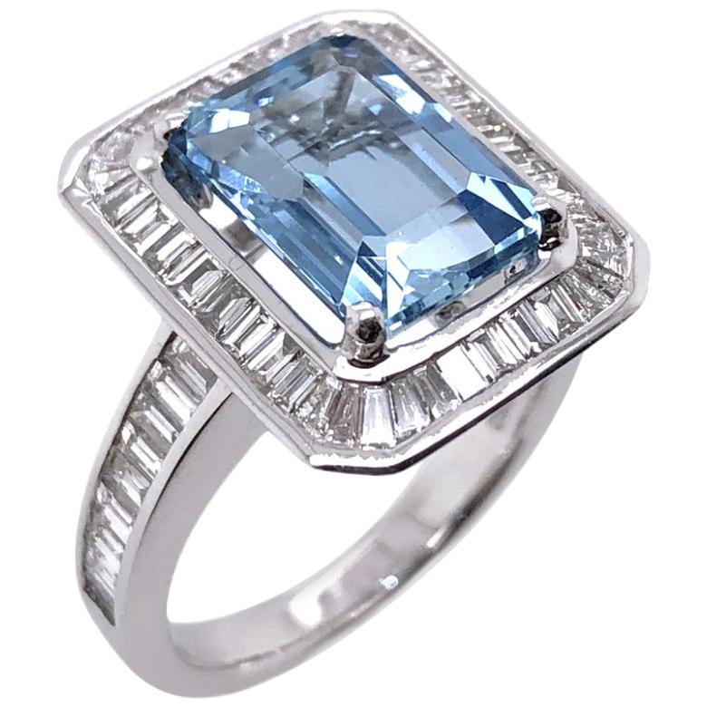 Paris Craft House 3.63 Carat Aquamarine Diamond Ring in 18 Karat White Gold For Sale