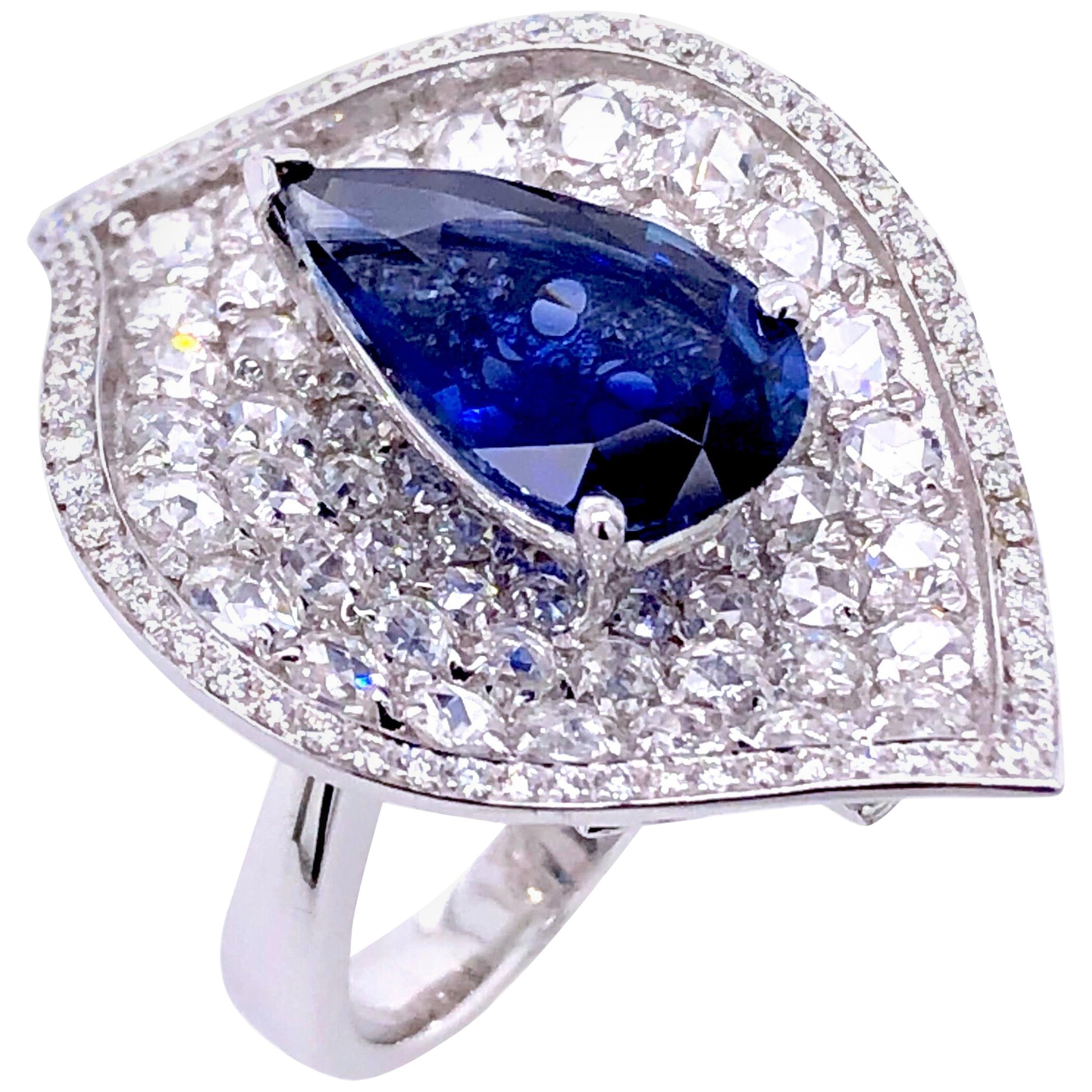 Paris Craft House 4.47ct Blue Sapphire Diamond Cocktail Ring in 18 Karat Gold For Sale