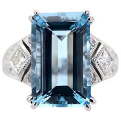 Art Deco Style Aquamarine Diamond Filigree Ring 18 Karat White Gold