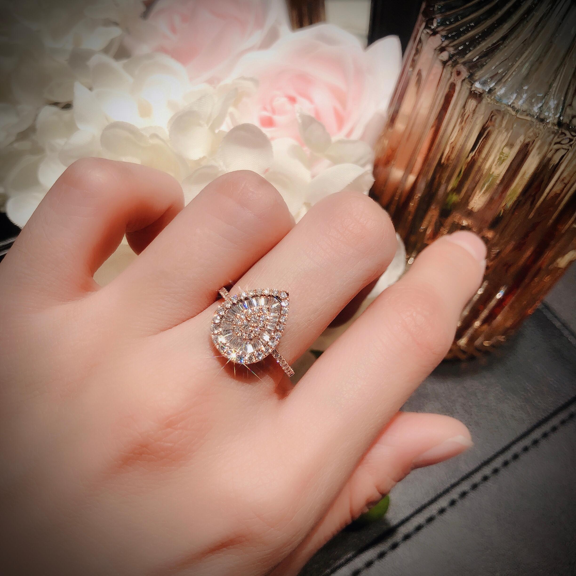 Paris Craft House Diamond Cluster Ring in 18 Karat Rose Gold For Sale 1