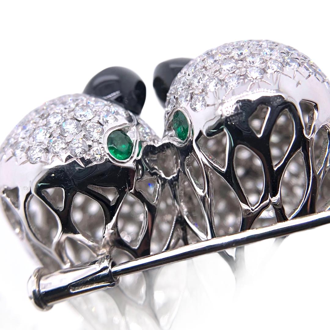 Round Cut Paris Craft House Diamond Emerald Onyx Bird Brooch in 18 Karat White Gold For Sale