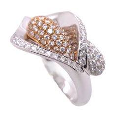 Paris Craft House Diamond Flower Ring in 18 Karat White and Rose Gold