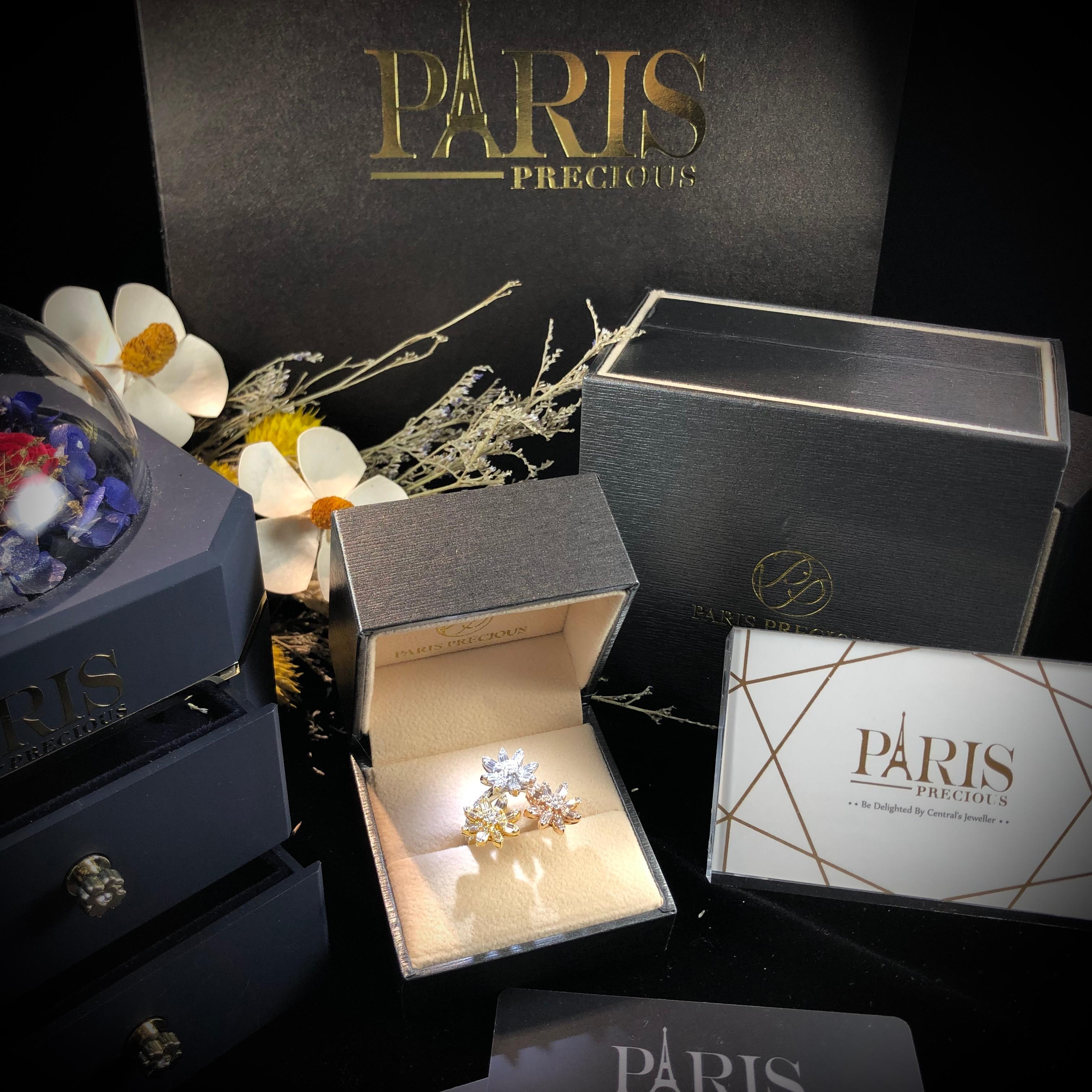 Paris Craft House Diamond Flowers Ring in 18 Karat White/Yellow/Rose Gold For Sale 3