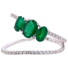 Paris Craft House Emerald Diamond Ring in 18 Karat White Gold