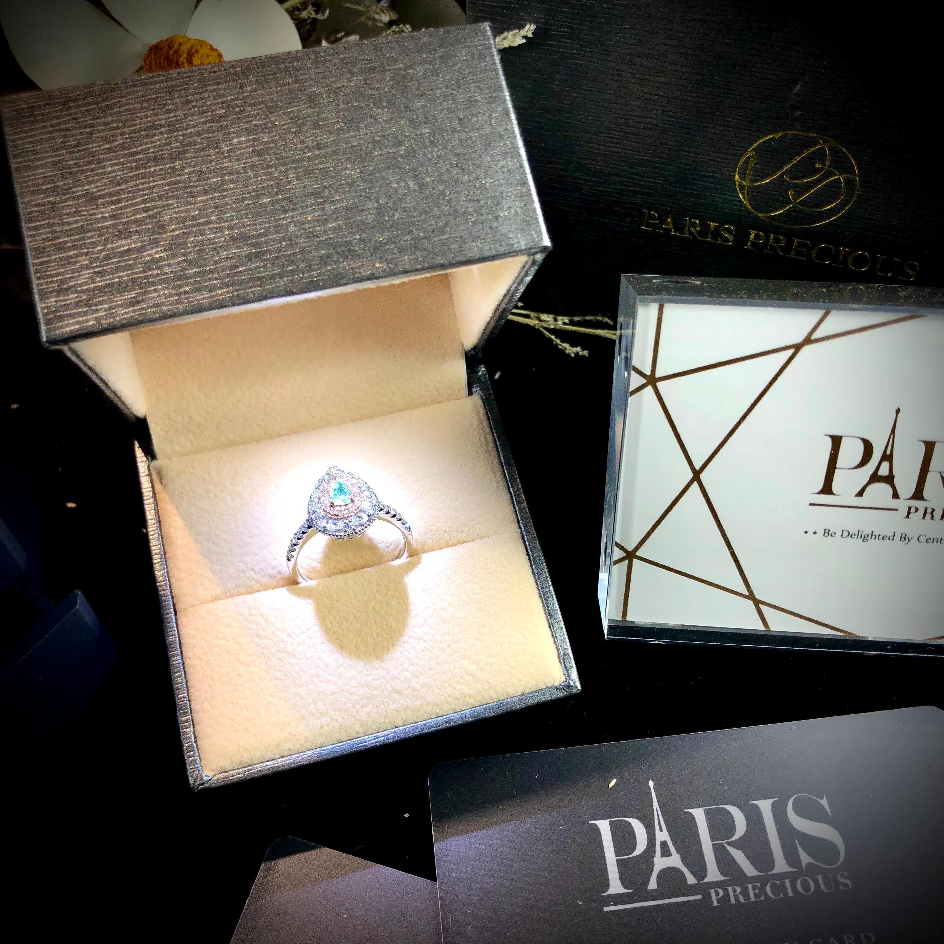 Paris Craft House Green Diamond Ring in 18 Karat White Gold For Sale 1