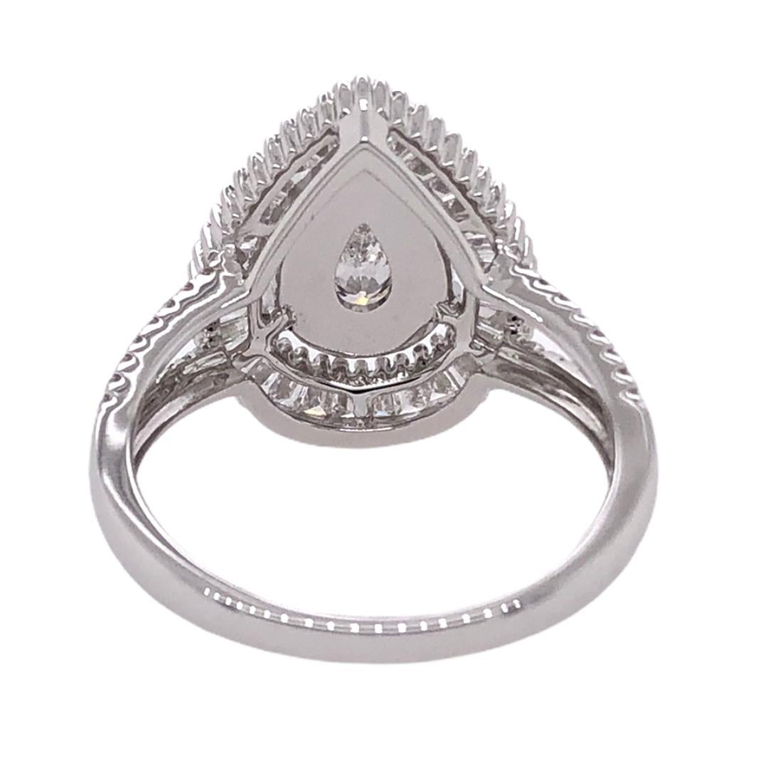 Paris Craft House Pear Diamond Ring in 18 Karat White Gold In New Condition For Sale In Hong Kong, HK