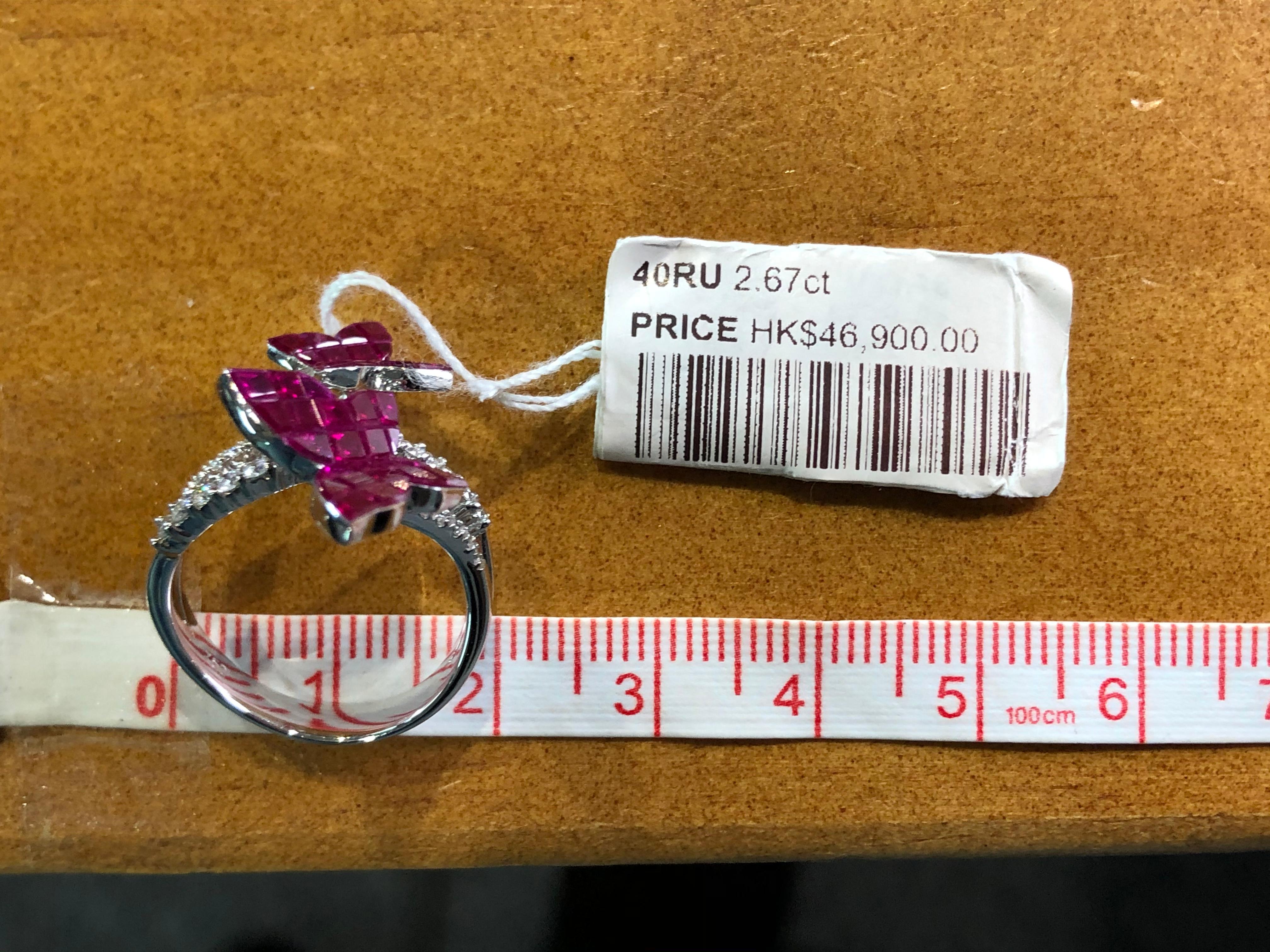 Paris Craft House Ruby Diamond Butterfly Ring in 18 Karat White Gold For Sale 3
