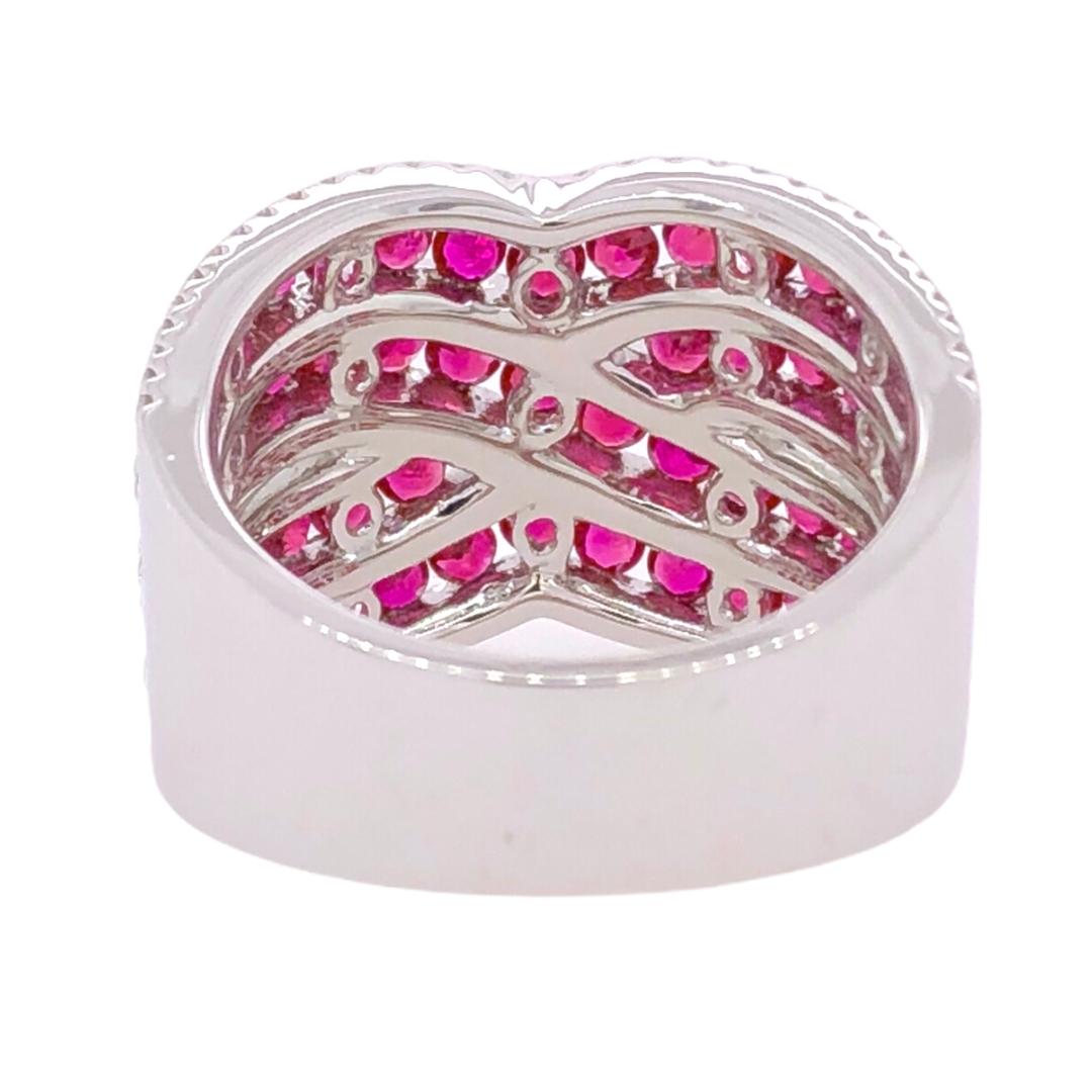 Round Cut Paris Craft House Ruby Diamond Ring in 18 Karat White Gold For Sale