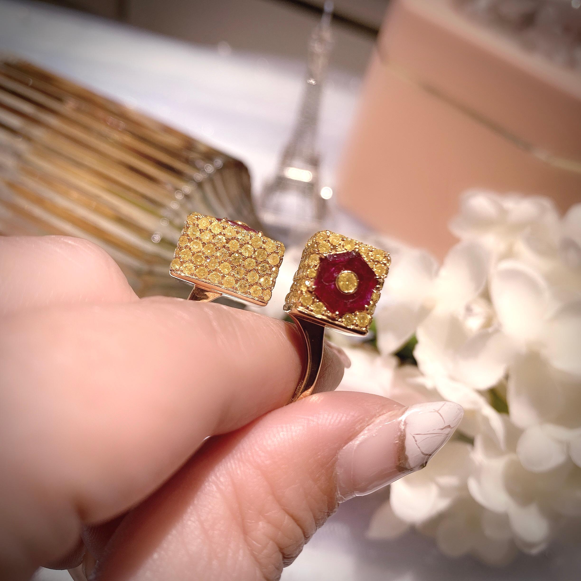 Paris Craft House Ruby Yellow Diamond Ring in 18 Karat Yellow Gold In New Condition For Sale In Hong Kong, HK
