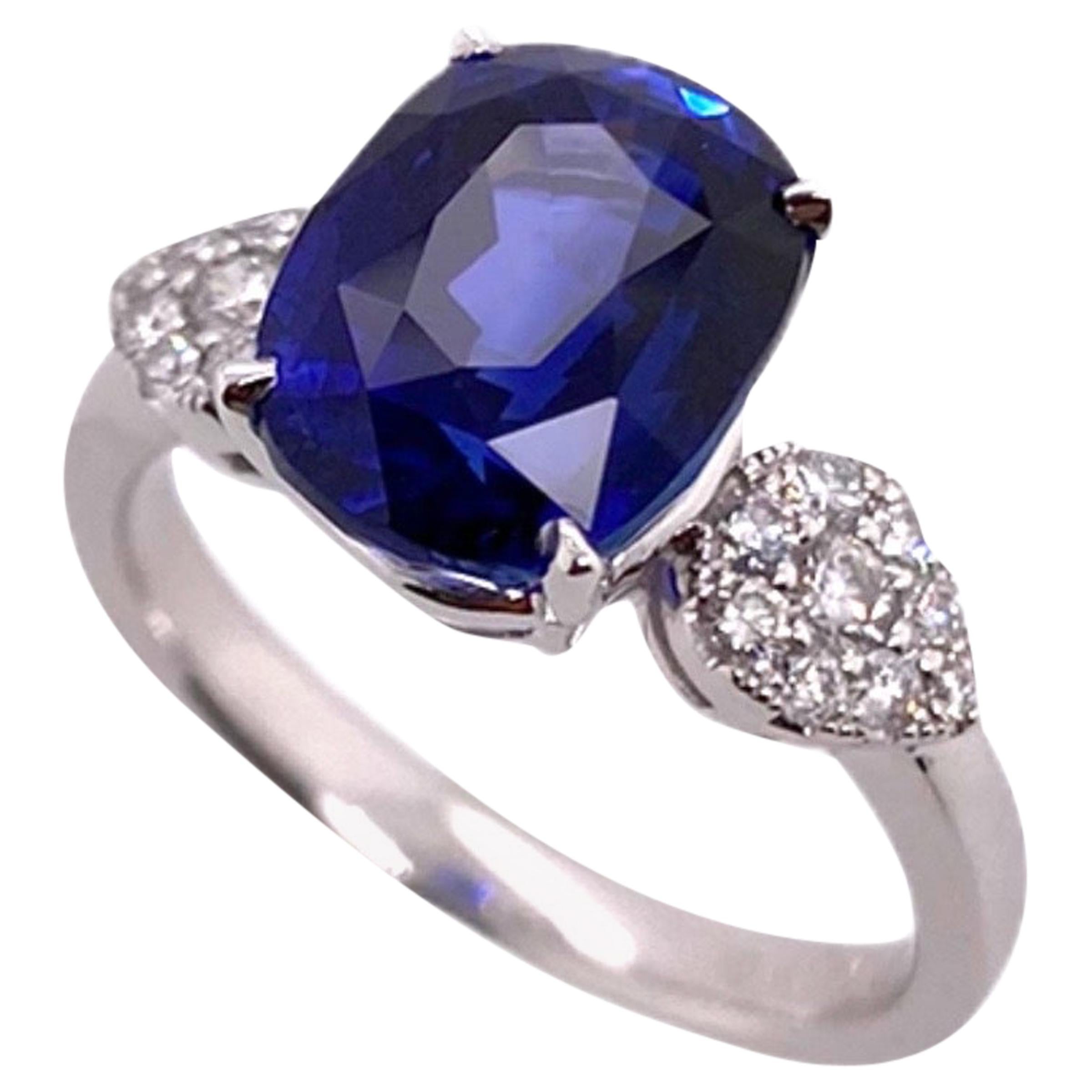 Paris Craft House 5.18ct Sapphire Diamond Ring in 18 Karat White Gold For Sale