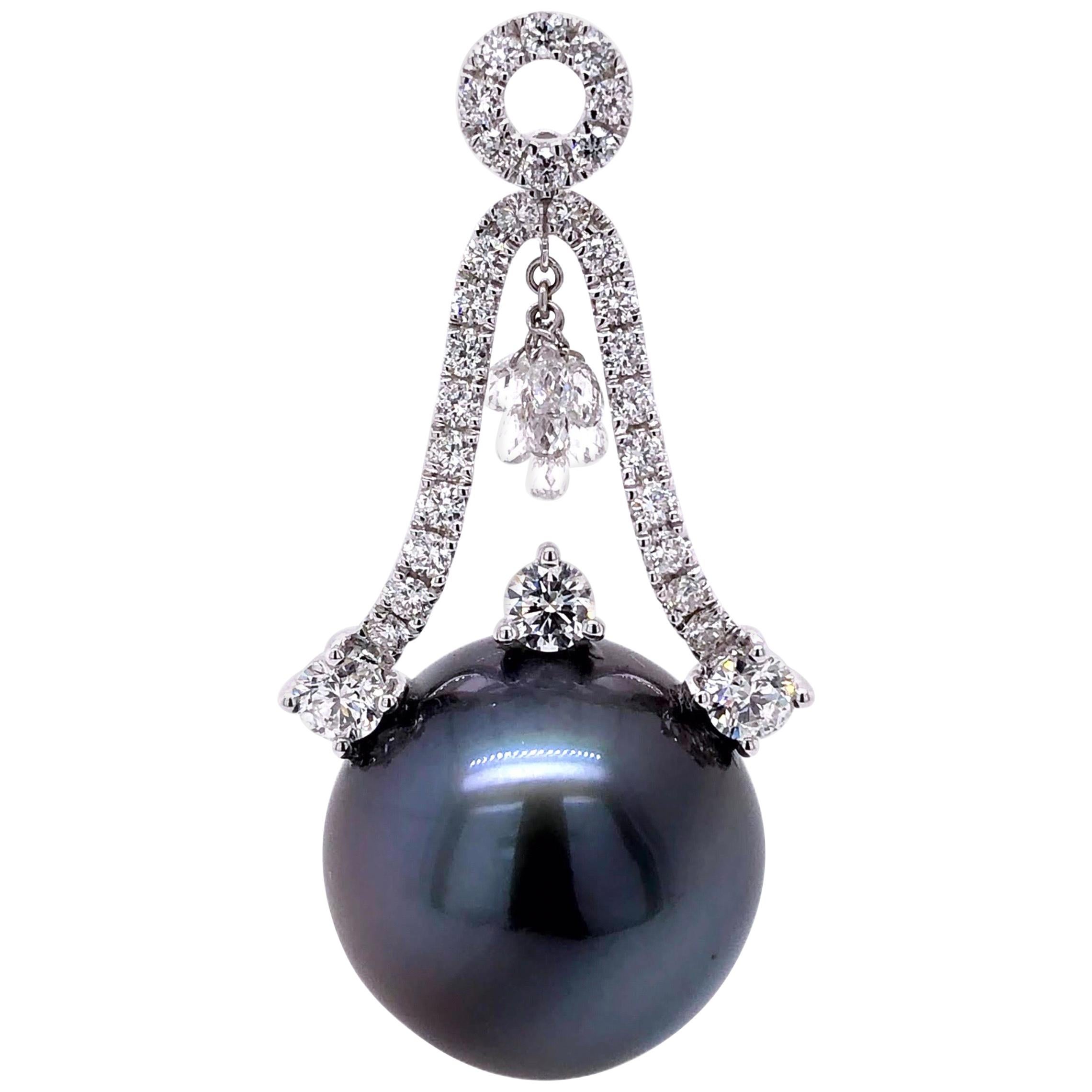 Paris Craft House Tahitian Black Pearl Diamond Pendant in 18 Karat Gold For Sale