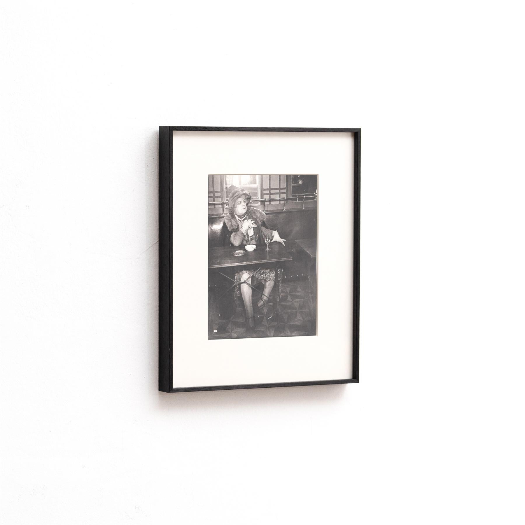 Paris de Nuit: Seltene gerahmte Heliogravur von Brassai, 1933 im Zustand „Gut“ im Angebot in Barcelona, Barcelona