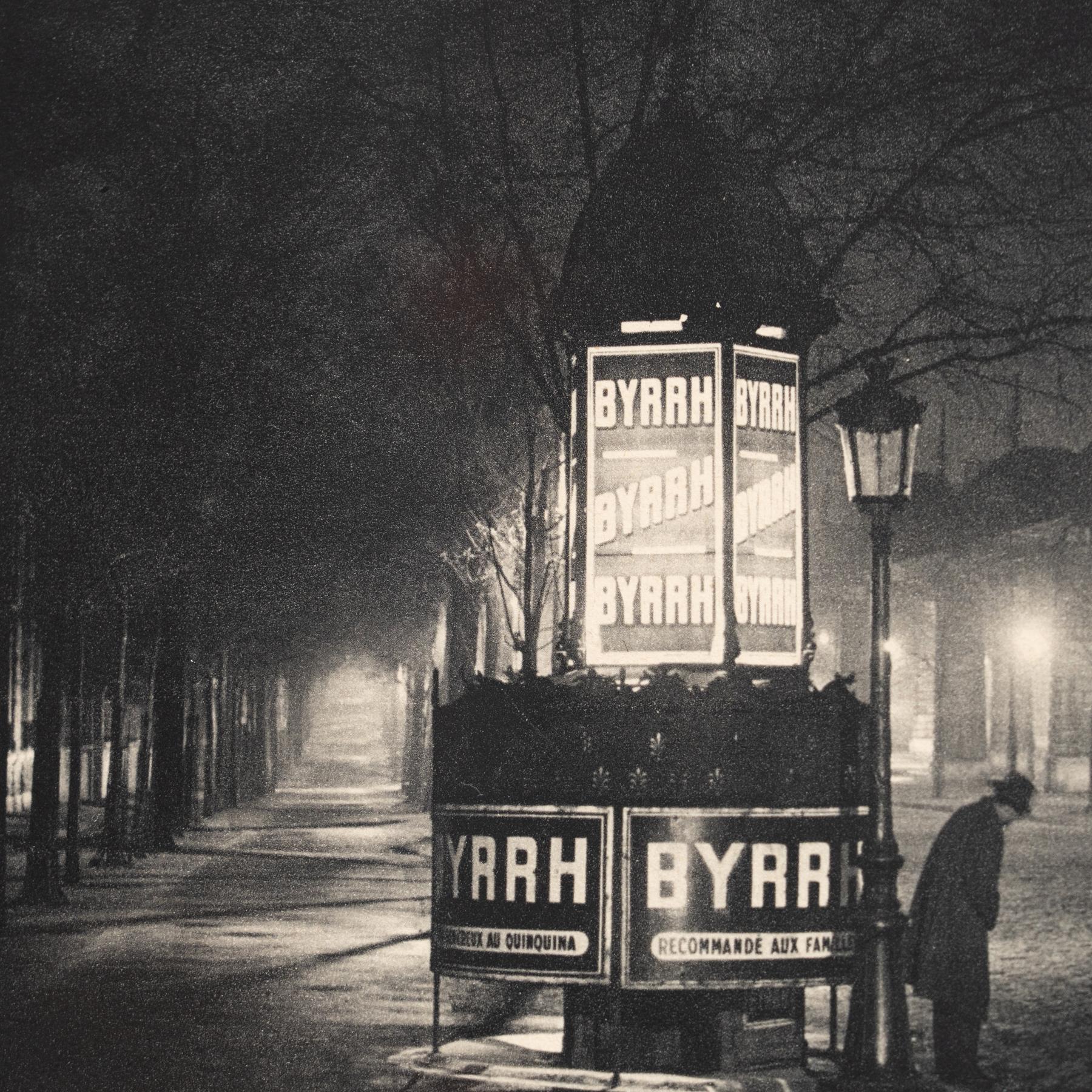 Papier Paris de Nuit : rare héliogravure encadrée par Brassai, 1933 en vente