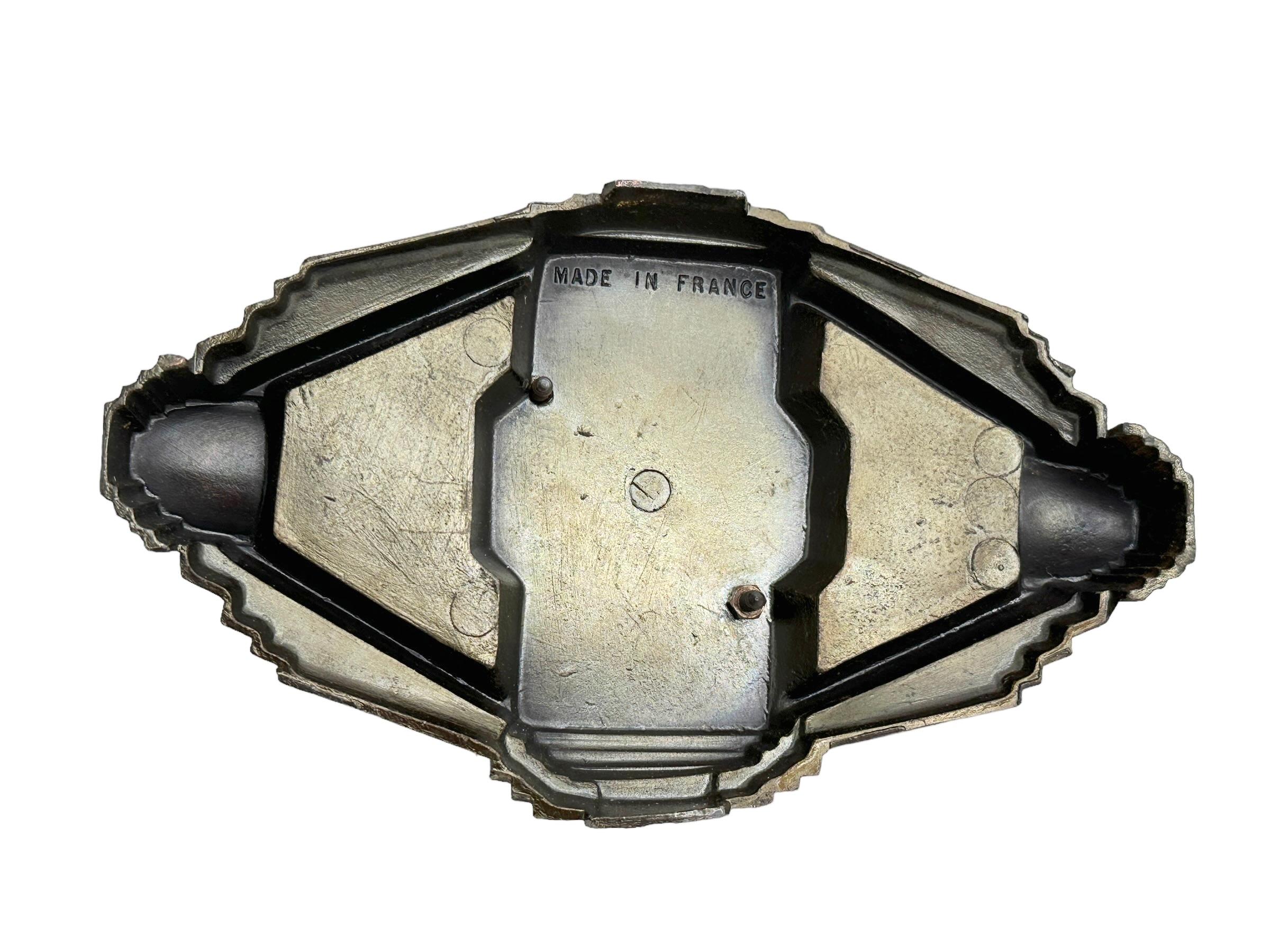 Mid-20th Century Paris France Eiffel Tower Souvenir Building Architectural Model Ashtray, vintage For Sale