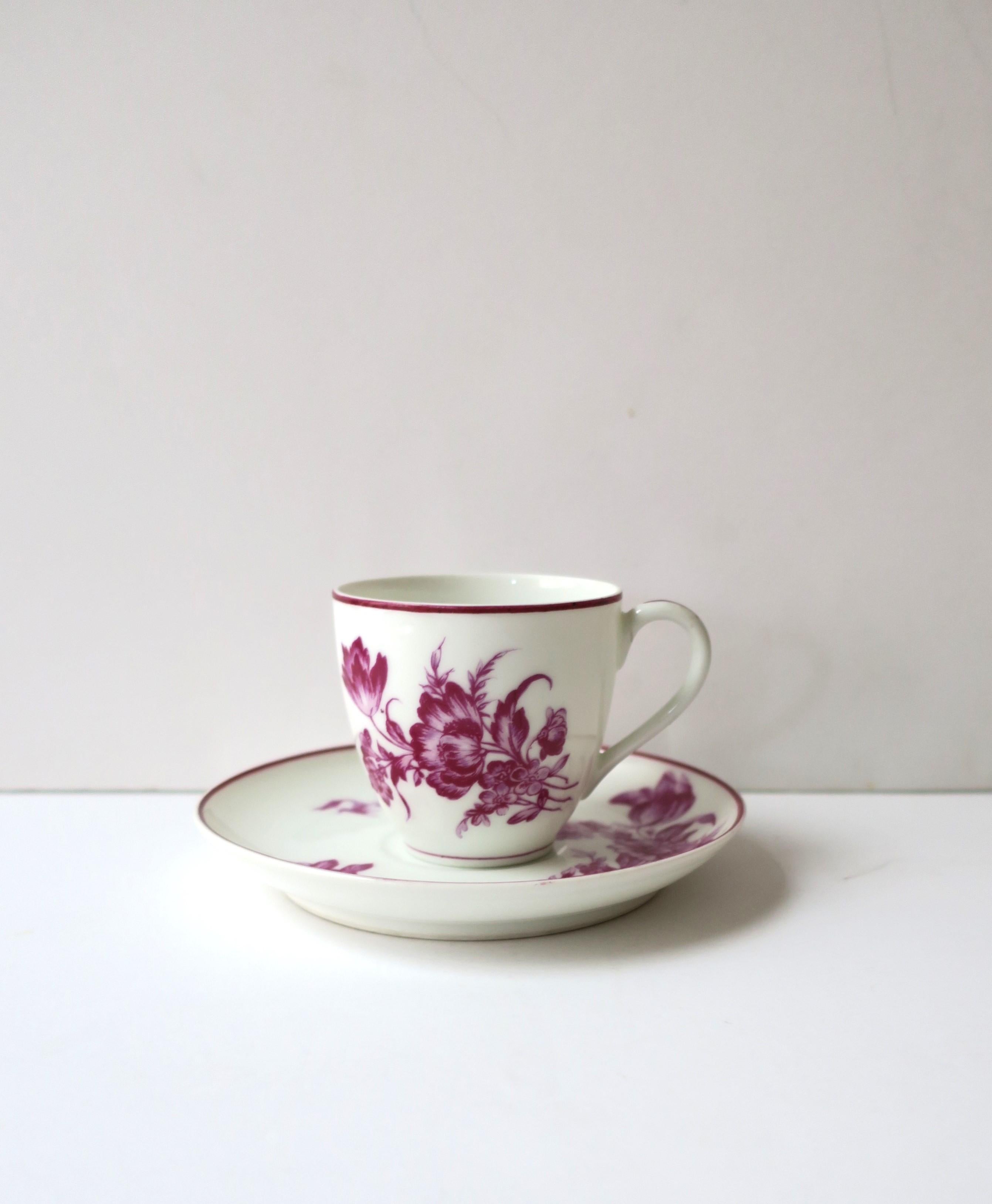 Paris French Porcelain Coffee Espresso or Tea Demitasse Cup & Saucer, Set of 4 For Sale 7