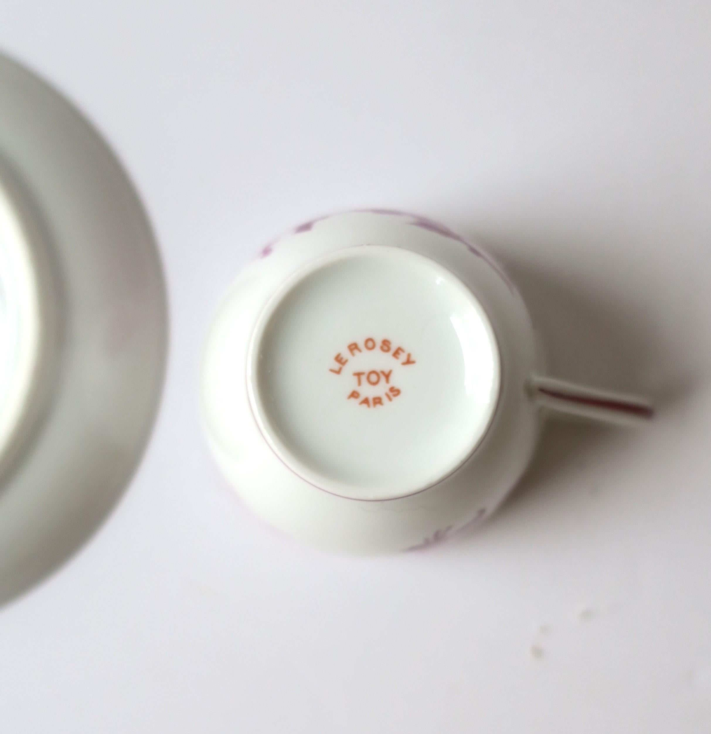 Paris French Porcelain Coffee Espresso or Tea Demitasse Cup & Saucer, Set of 4 For Sale 15