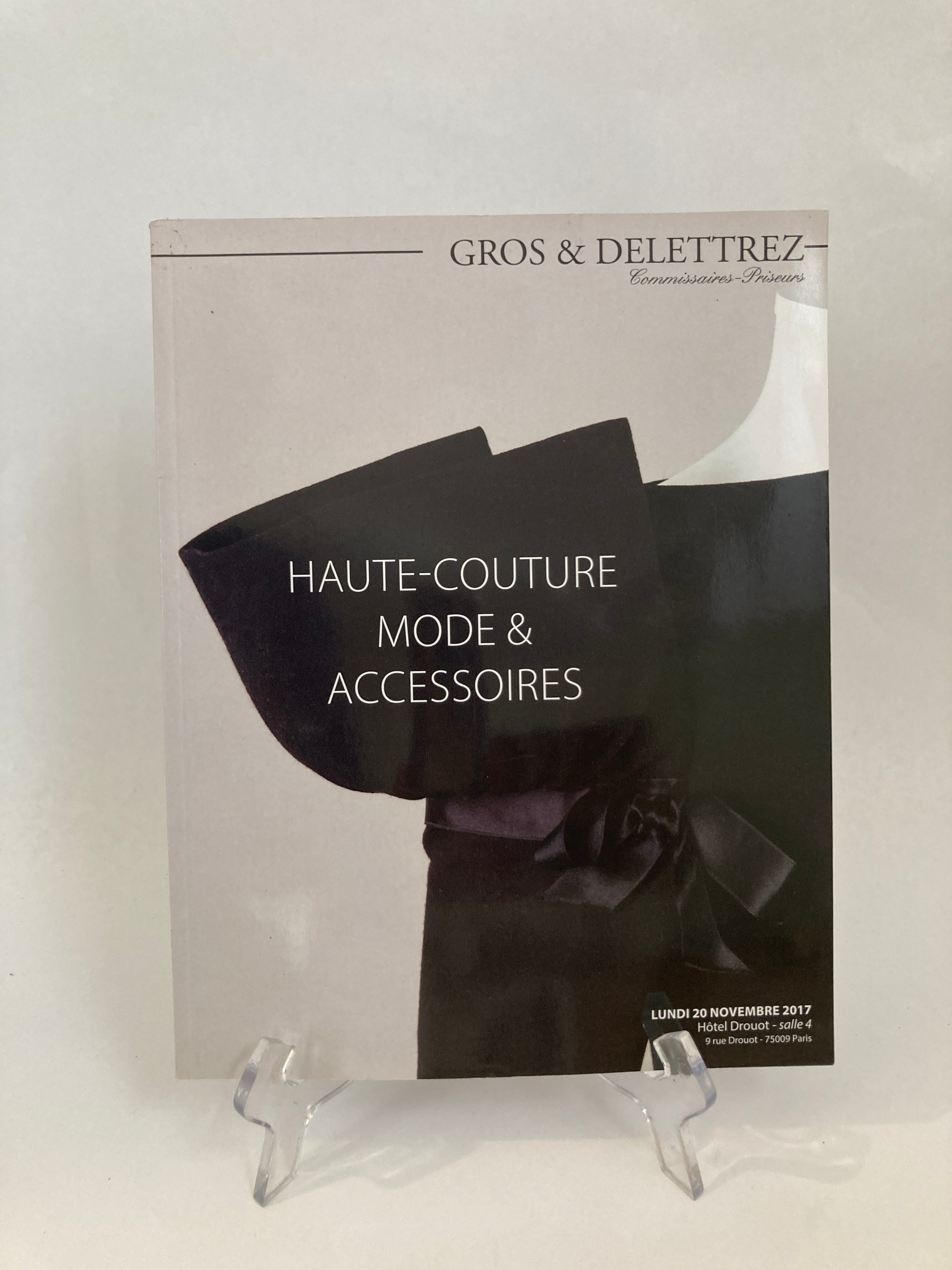 Paris Haute Couture Auction Catalog 2017 Published by Gros & Delettrez,