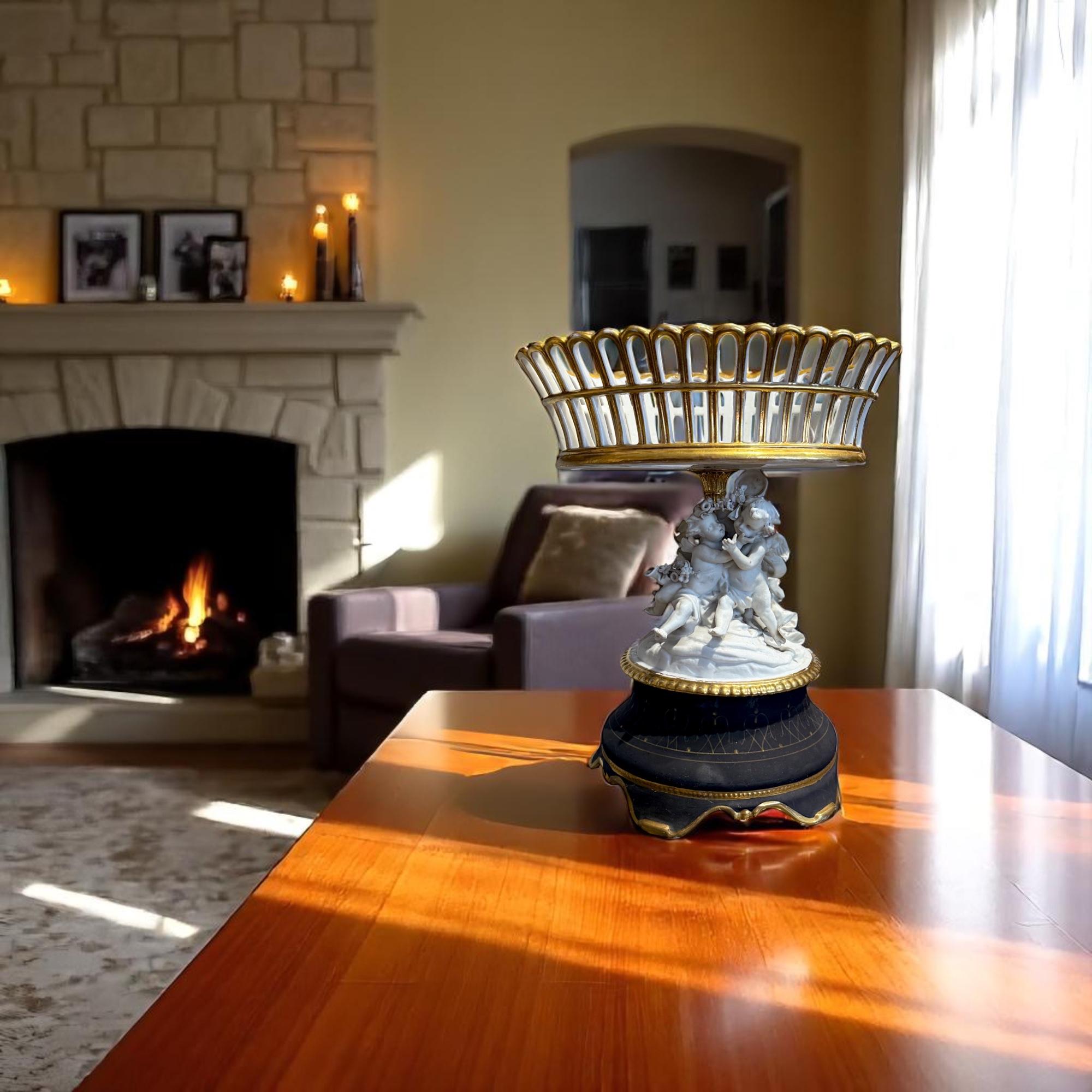 Paris Porcelain Basket Vase, 19th Century For Sale 6
