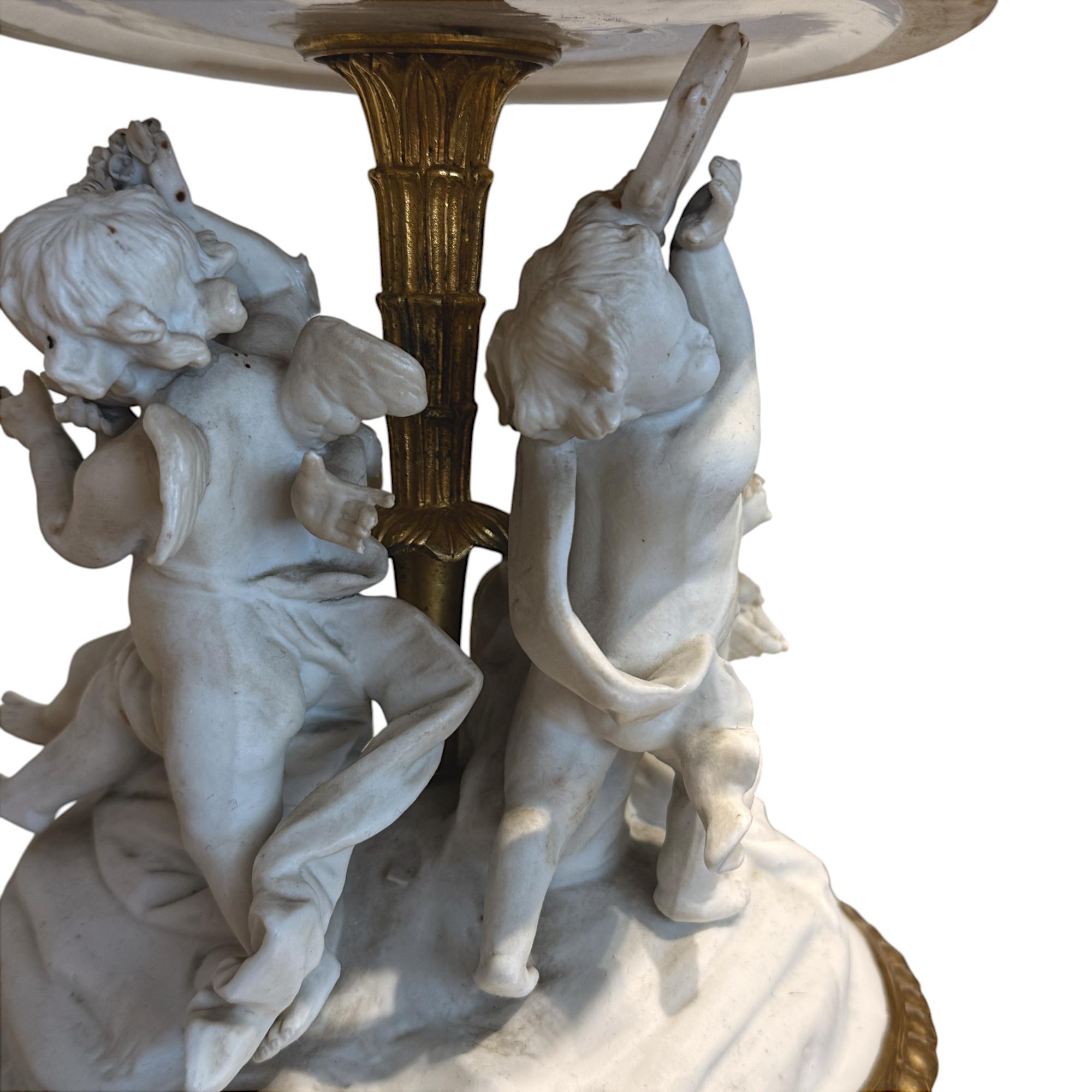 Paris Porcelain Basket Vase, 19th Century For Sale 2