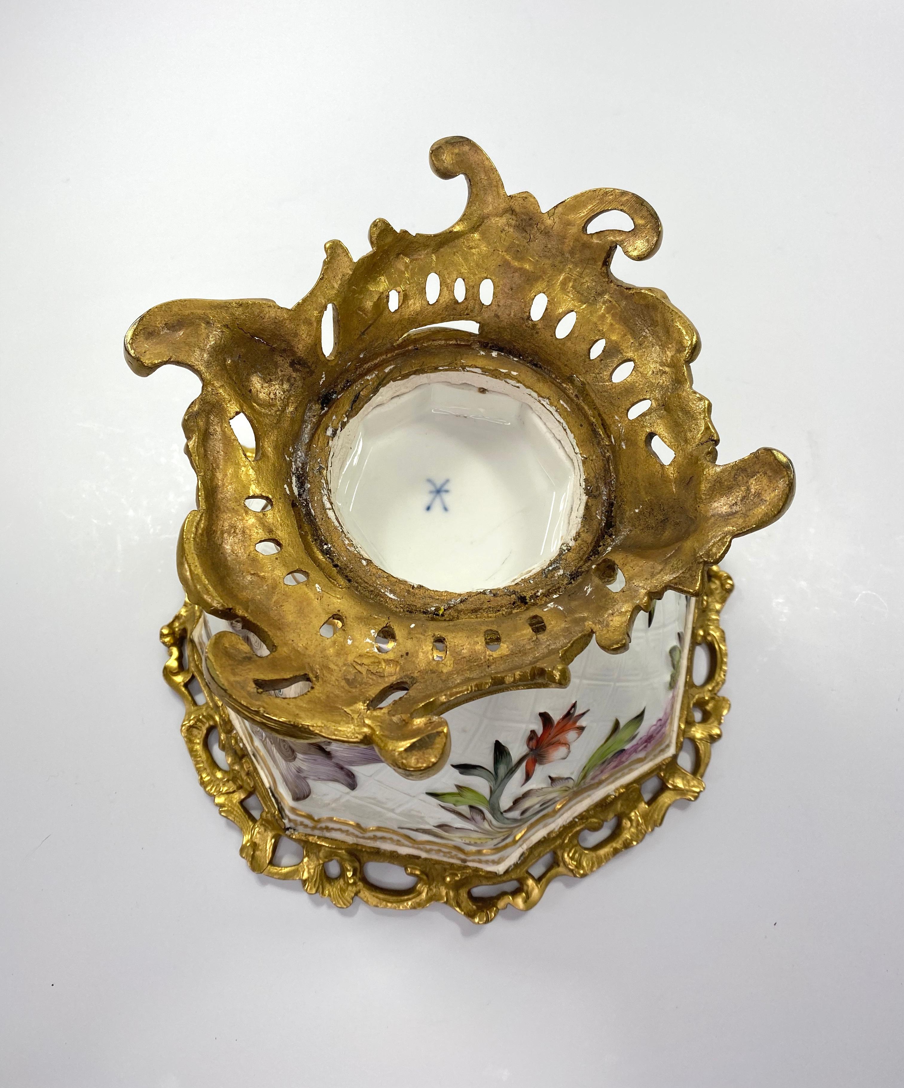 Paris Porcelain Bowl with Ormolu Mounts, circa 1880 9