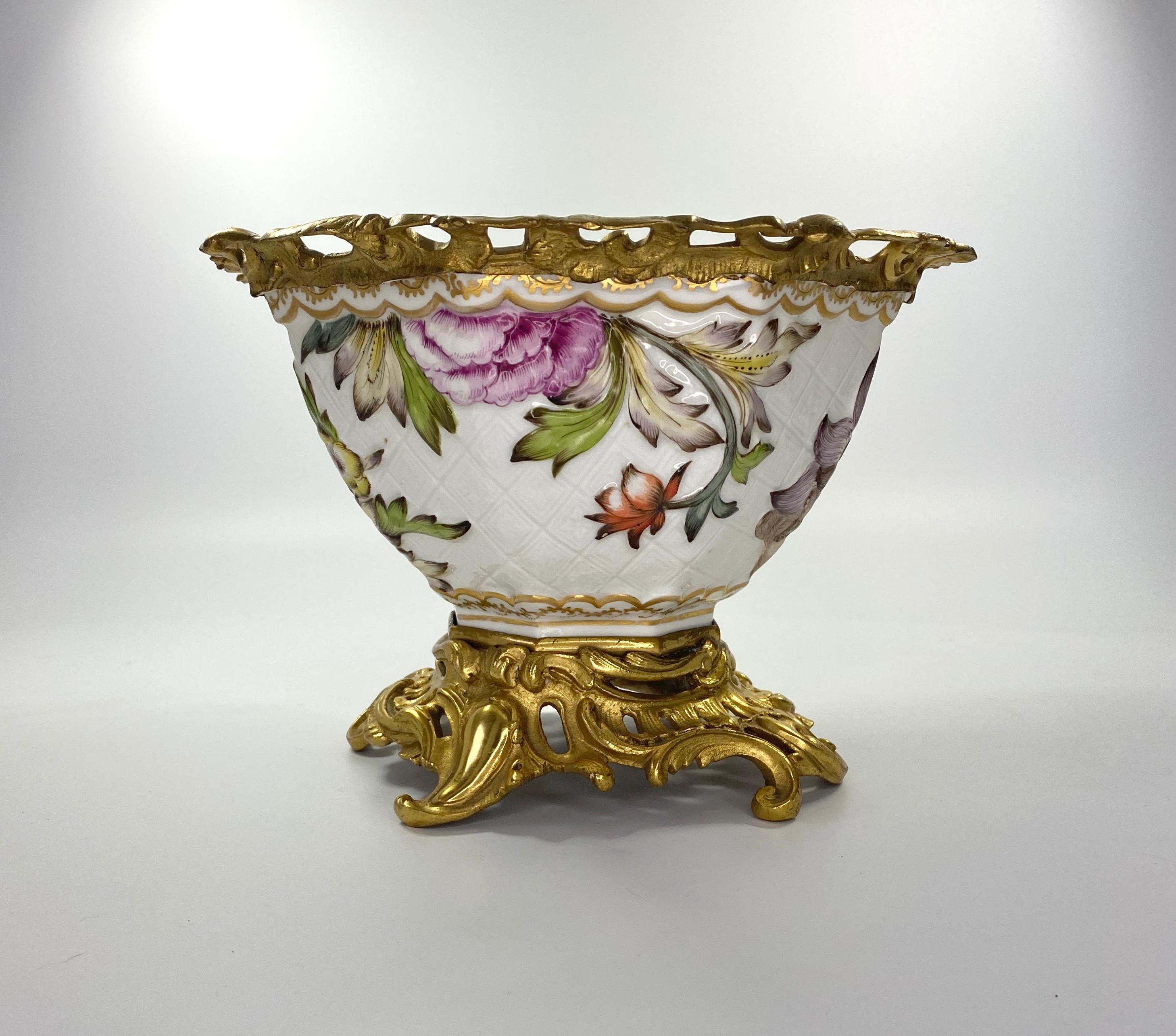 Paris Porcelain Bowl with Ormolu Mounts, circa 1880 1