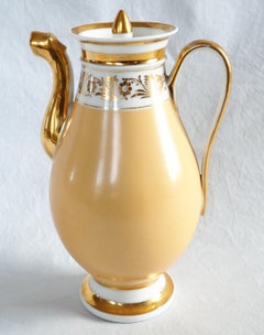 Paris porcelain coffee pot, 19th century circa 1820