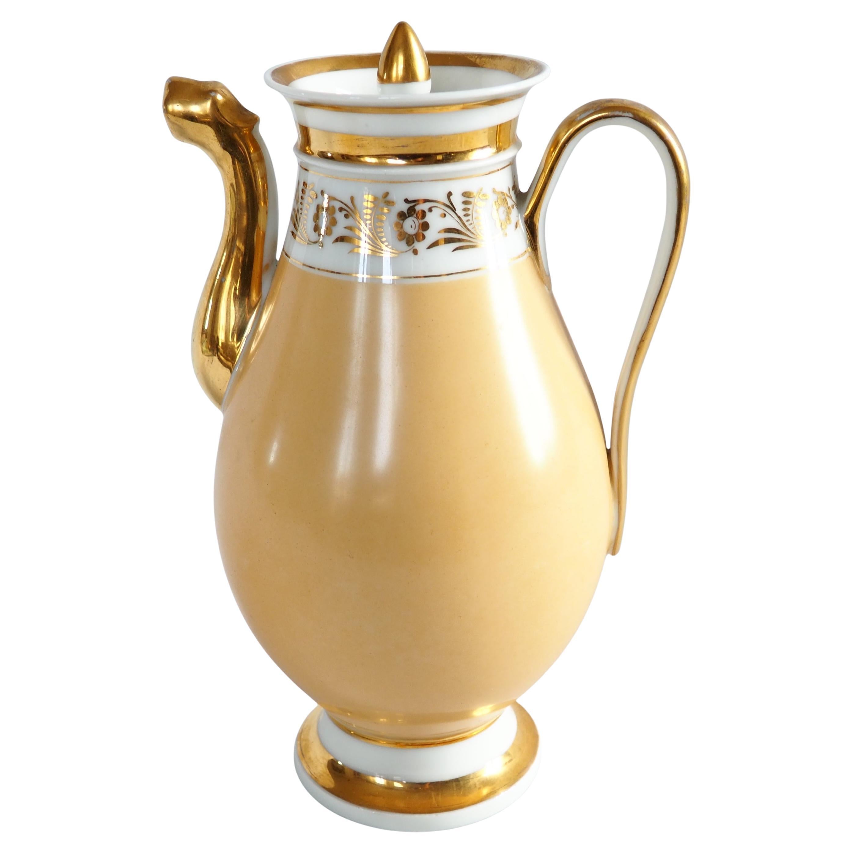 Cafetera de porcelana de París, siglo XIX hacia 1820