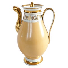 Paris porcelain coffee pot, 19th century circa 1820