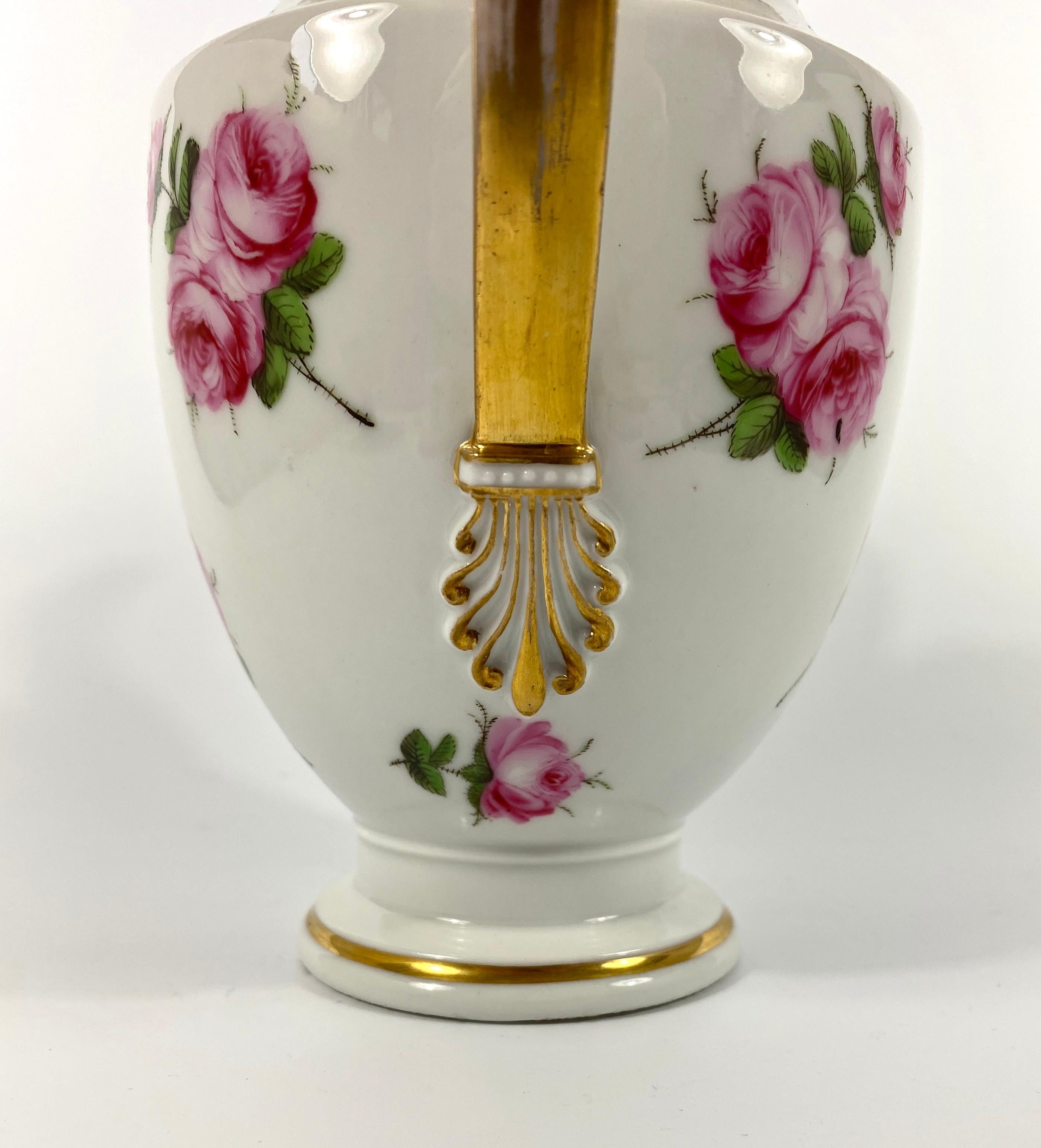 Paris Porcelain Coffee Pot, Roses, circa 1820 In Good Condition In Gargrave, North Yorkshire
