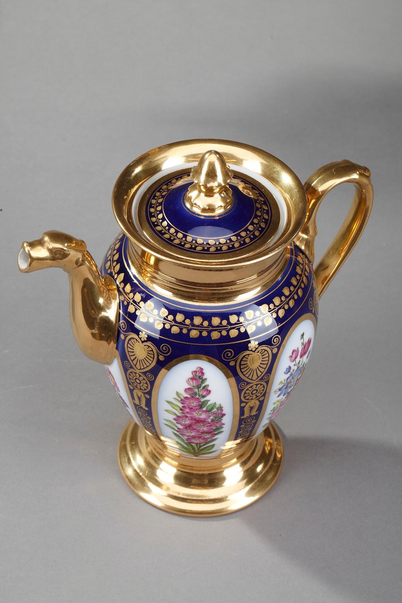 Paris Porcelain Coffee Service in Charles X-Style For Sale 11