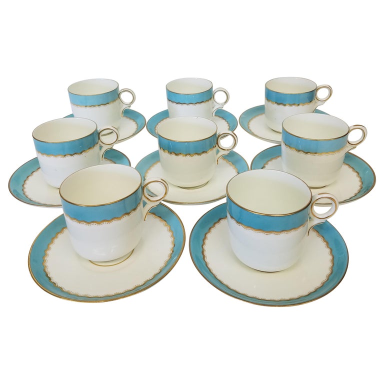 https://a.1stdibscdn.com/paris-porcelain-demi-tasse-with-gilt-and-robins-egg-blue-banding-for-sale/1121189/f_235787821619868914701/23578782_master.jpg?width=768