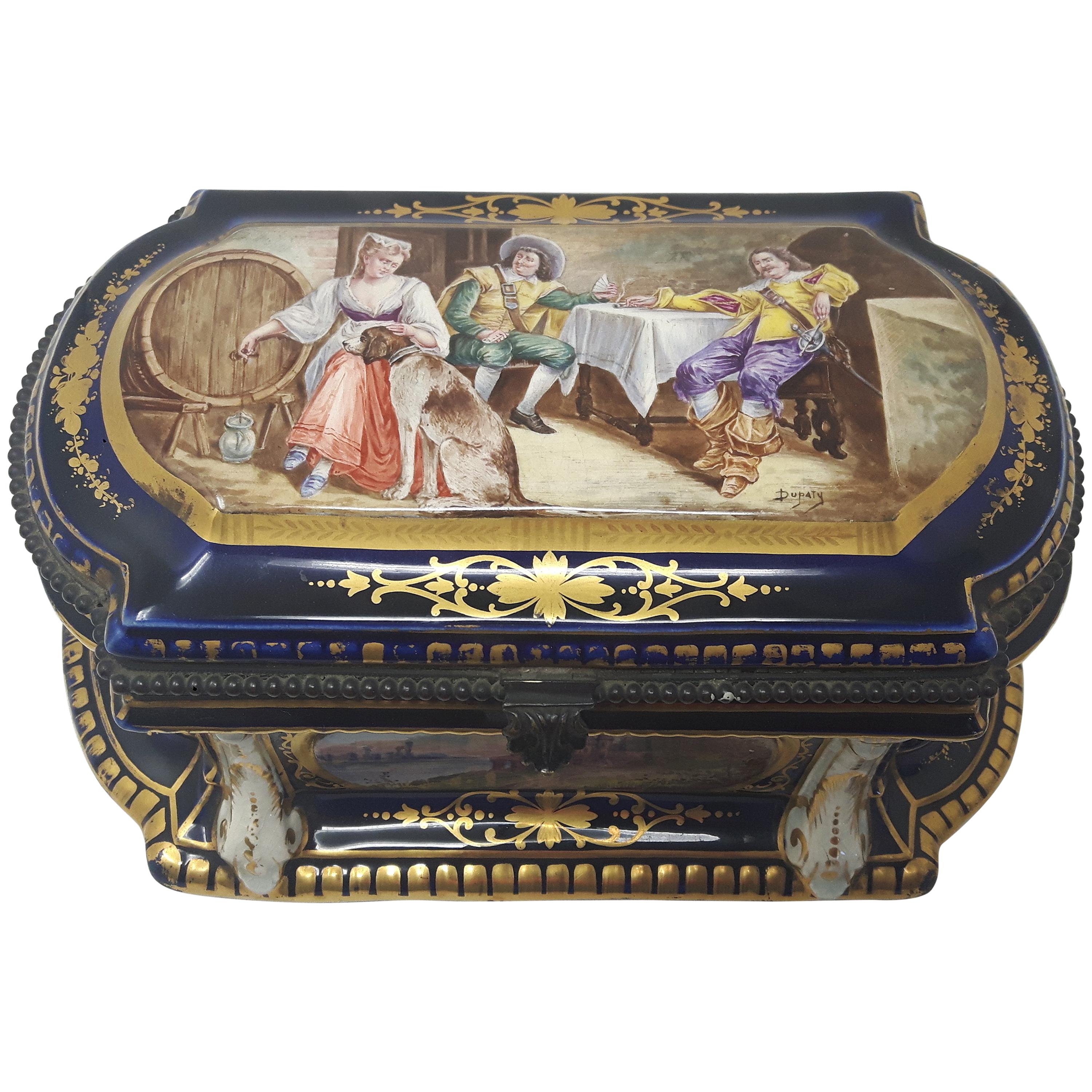 Boîte à bijoux en porcelaine de Paris peinte à la main en vente