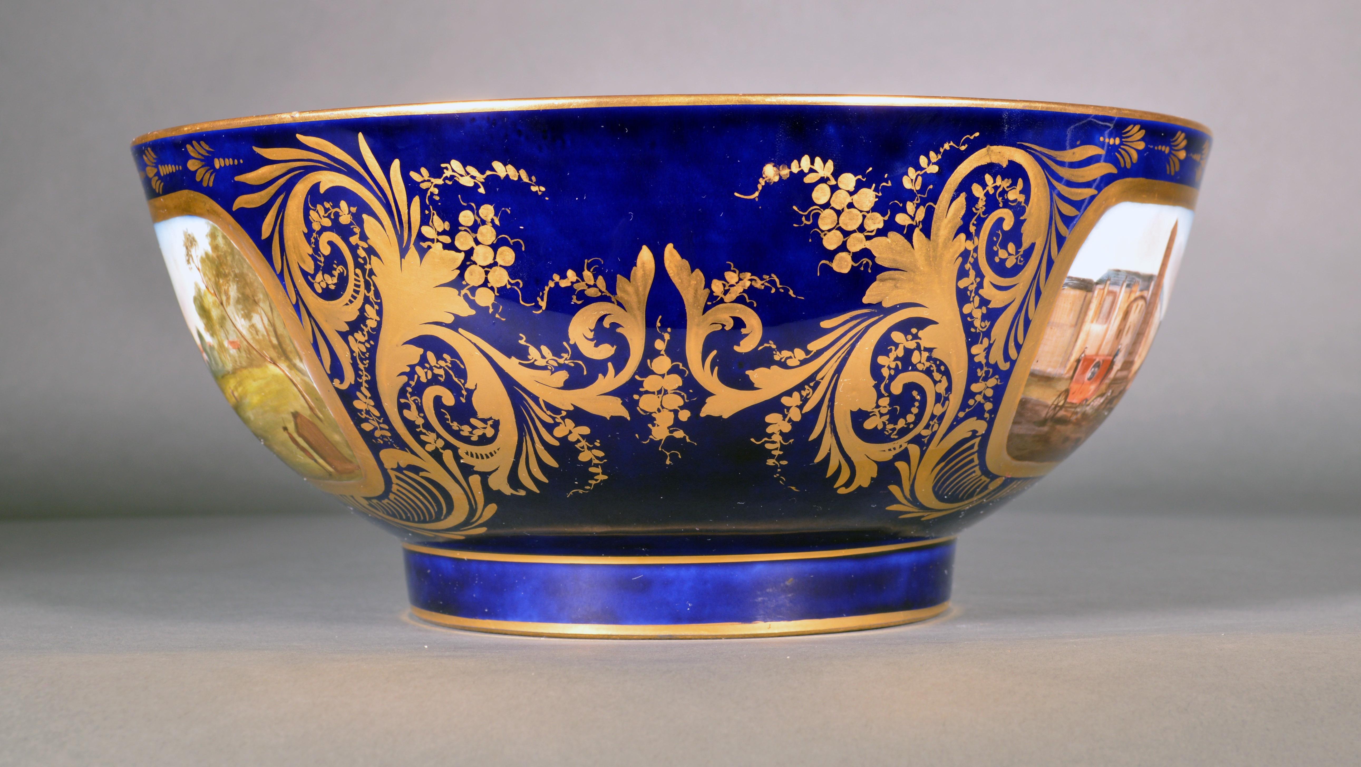 Paris Porcelain Mazarine Blue-Ground Punch Bowl In Good Condition For Sale In Downingtown, PA