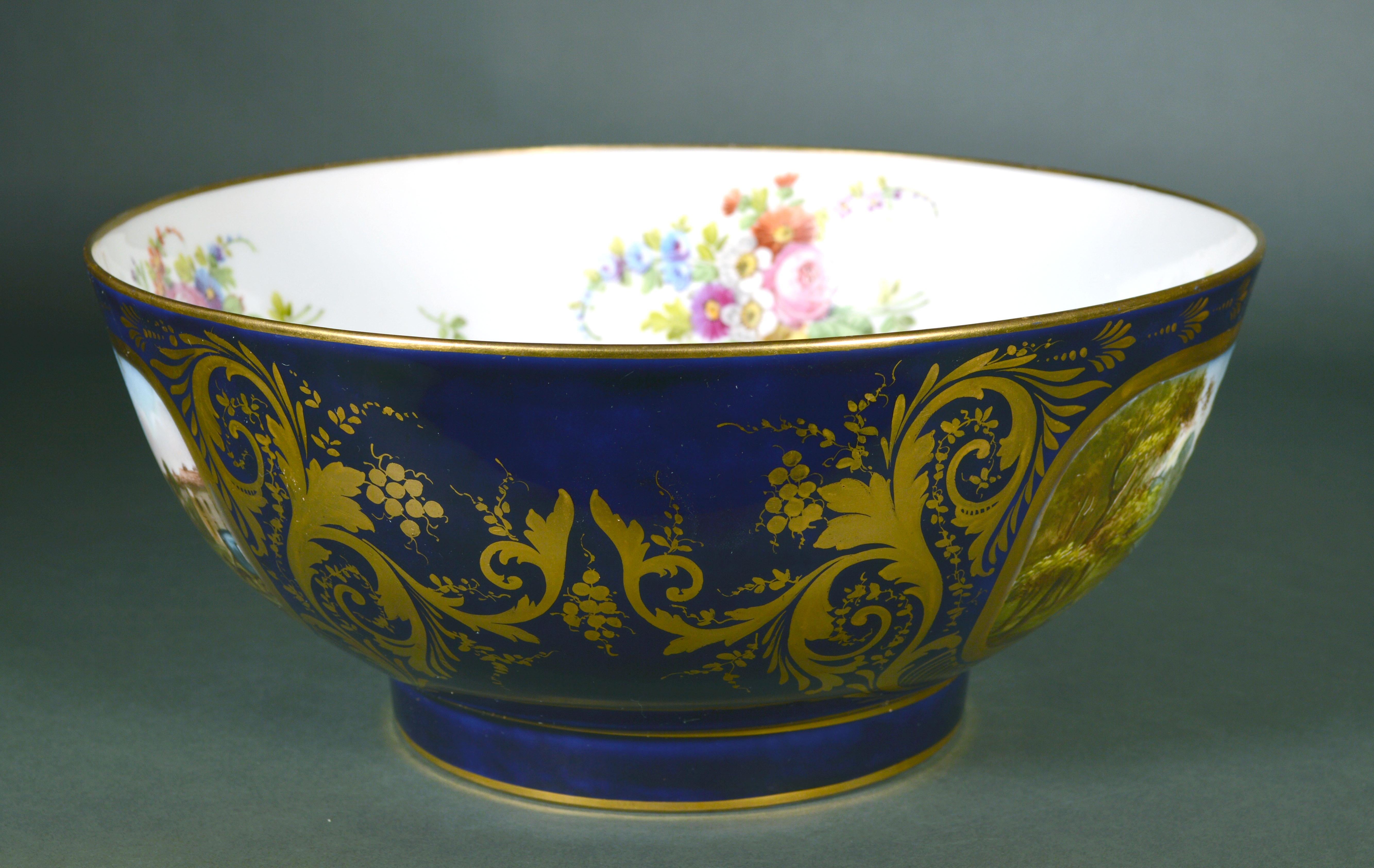 Paris Porcelain Mazarine Blue-Ground Punch Bowl For Sale 1