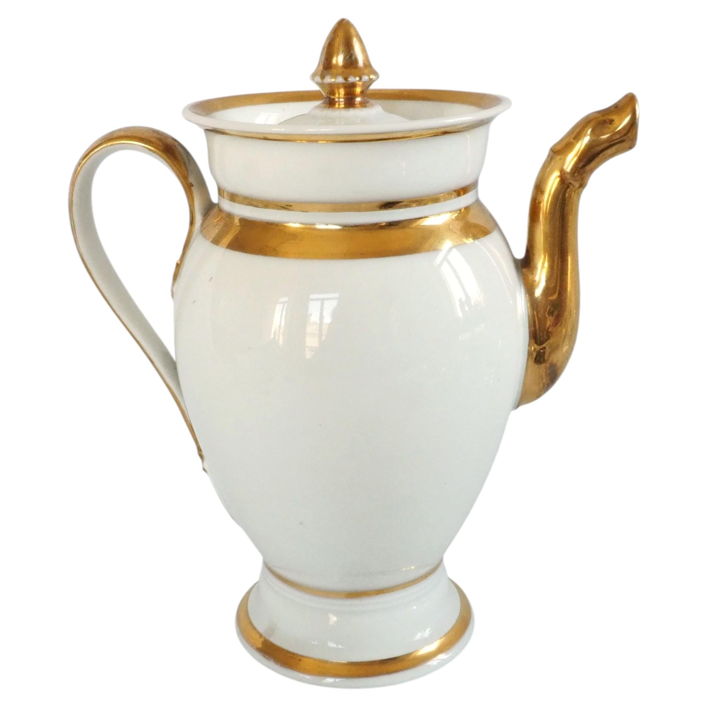 Paris porcelain teapot enhanced with fine gold, early 19th century
