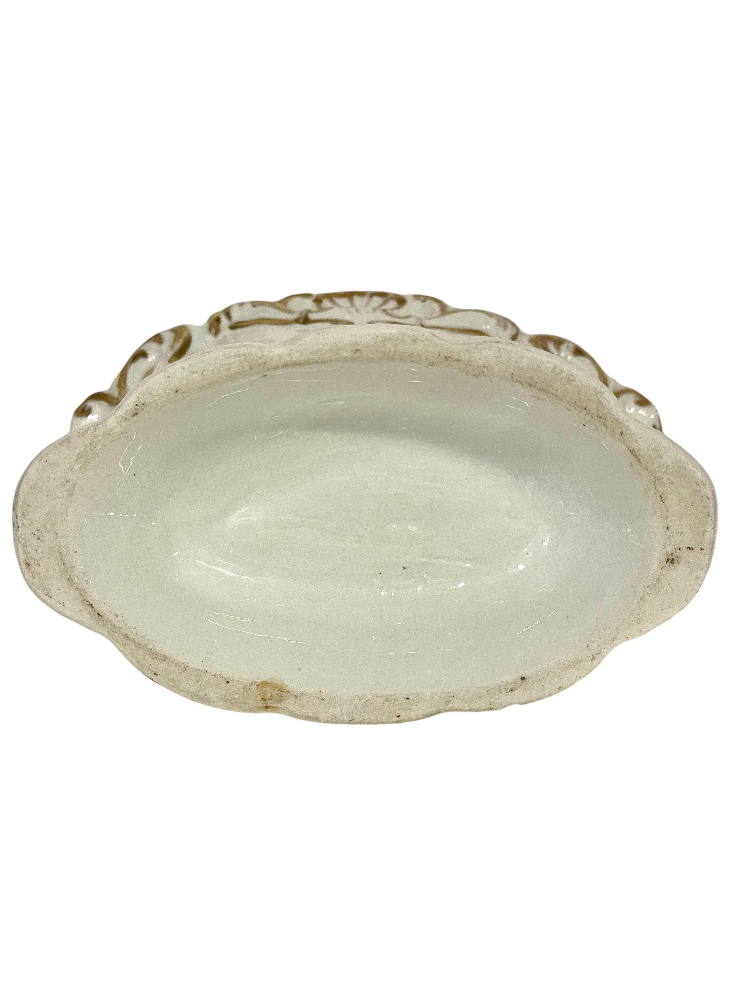 Porcellana Vaso di porcellana di Parigi del XIX secolo in vendita