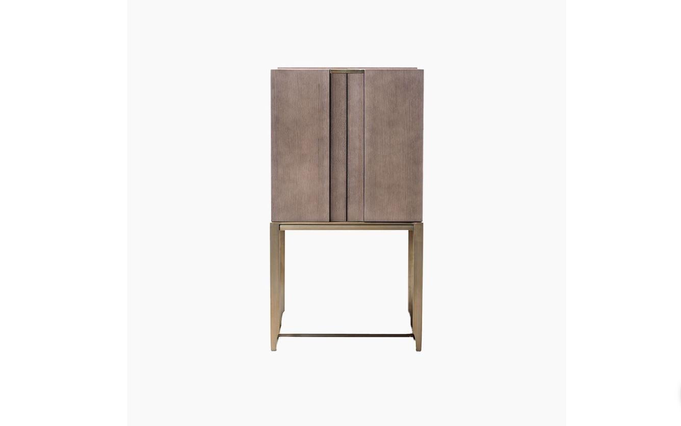 






PARIS SMALL BAR par Hugues Chevalier



Elegant et discret, le petit bar Paris d'Hugues Chevalier s'intègre avec raffinement dans tous les intérieurs. Fabriqué en bois verni, il est disponible en finition mate ou brillante, ce qui lui confère