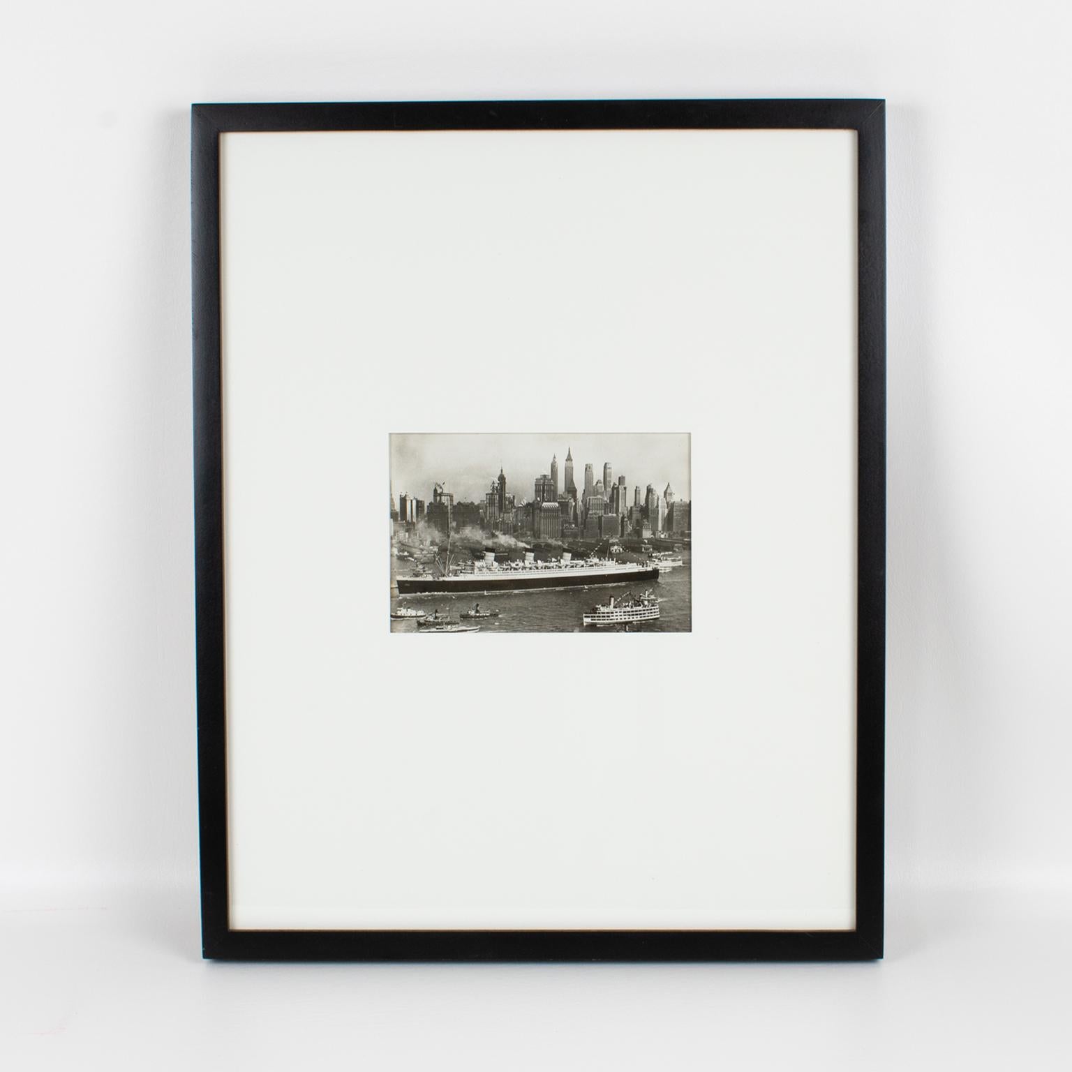 The Queen Mary in New York 1936 - Silver Gelatin B and W Photography Framed 1