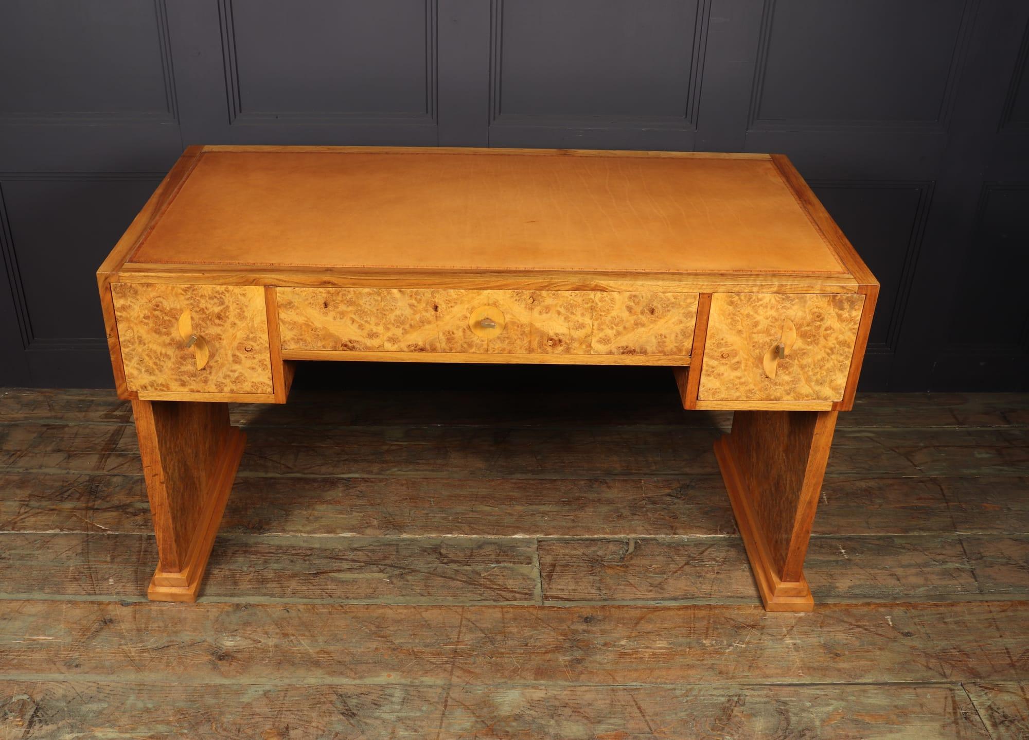 Parisian Art Deco Desk in Burr Maple, C1925 In Excellent Condition In Paddock Wood Tonbridge, GB