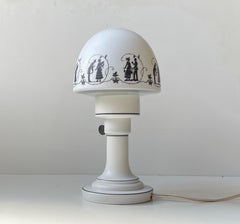 Parisian Art Deco Milk Glass Table Lamp w. Romantic Silhuets, 1920s